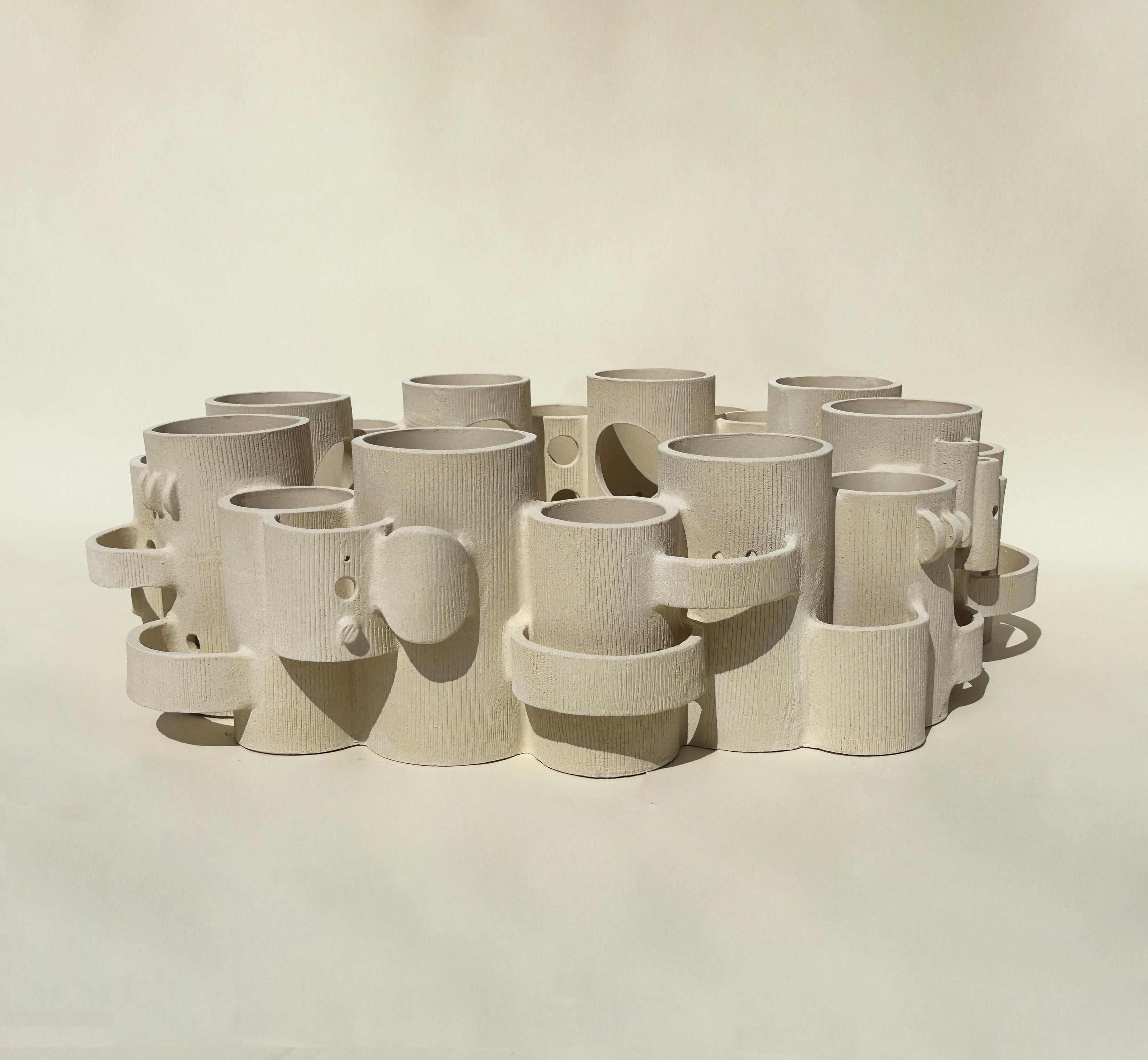 Mittelgroße Le Sud-Vase von Olivia Cognet (Keramik) im Angebot
