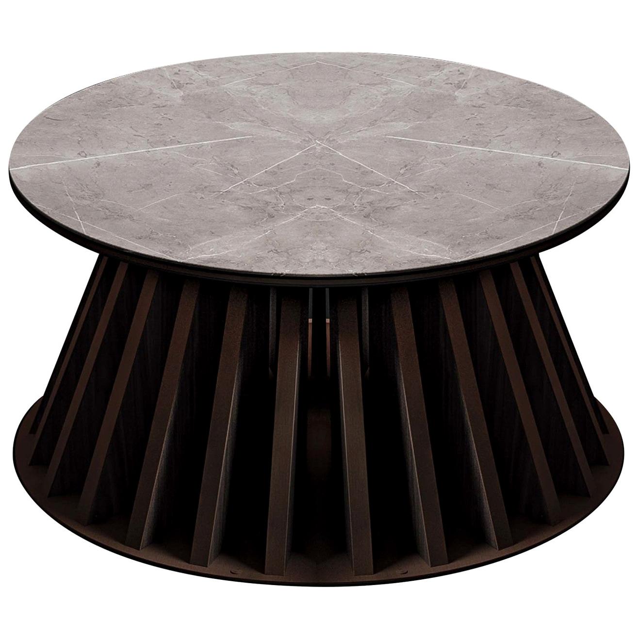 Table basse en marbre de taille moyenne