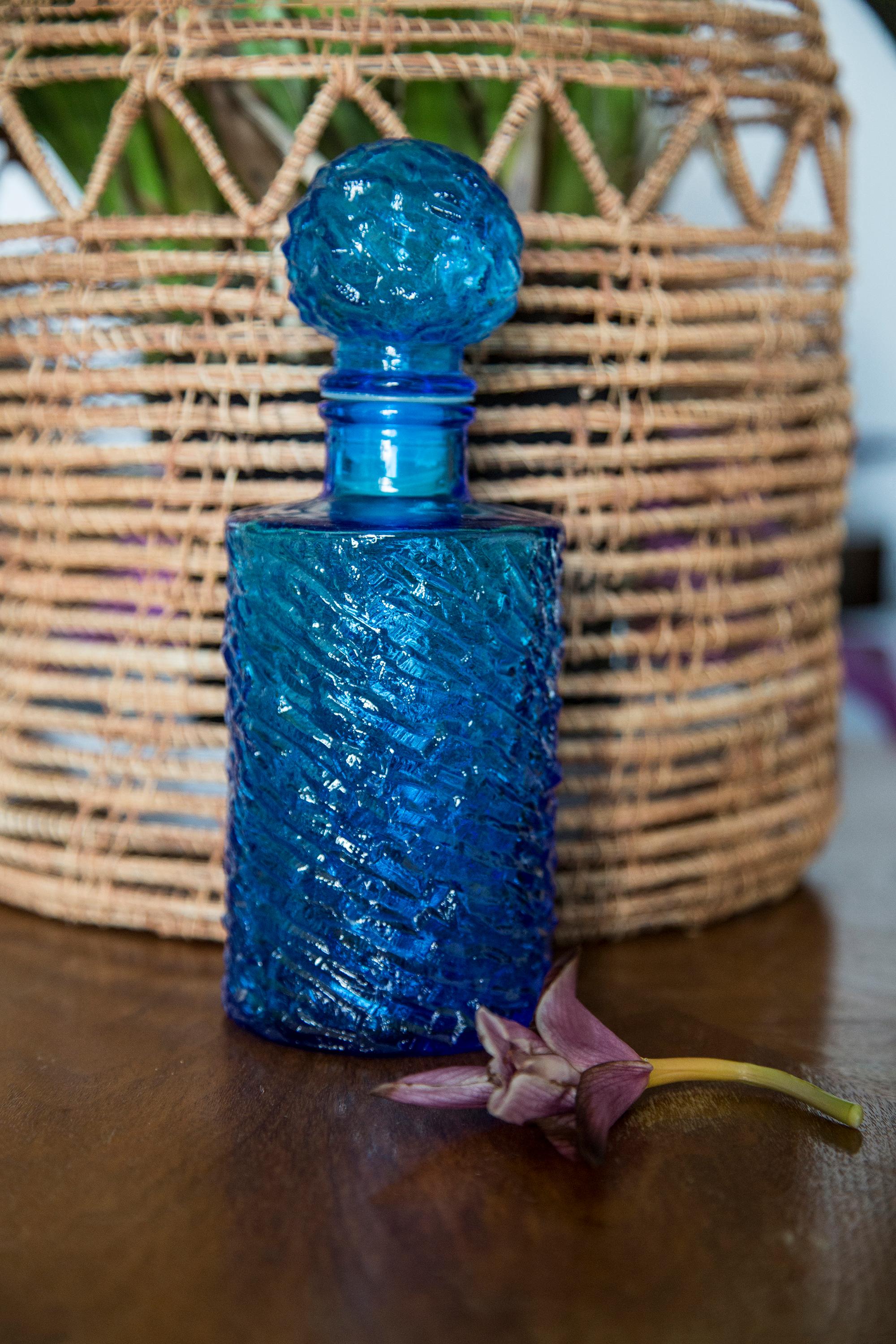 Medium Midcentury Blue Empoli Vase Decanter, Italy, 1960s For Sale 2