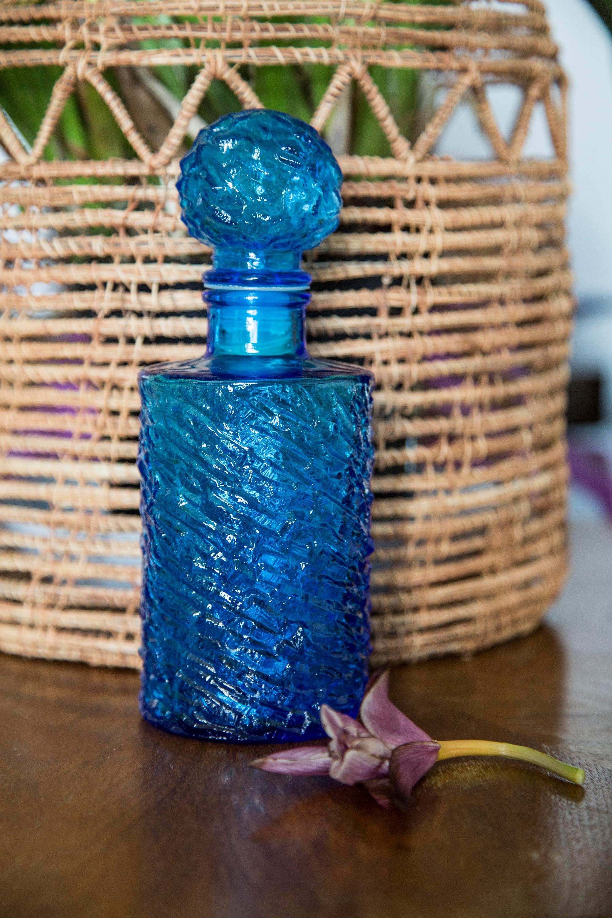 Medium Midcentury Blue Empoli Vase Decanter, Italy, 1960s For Sale 3