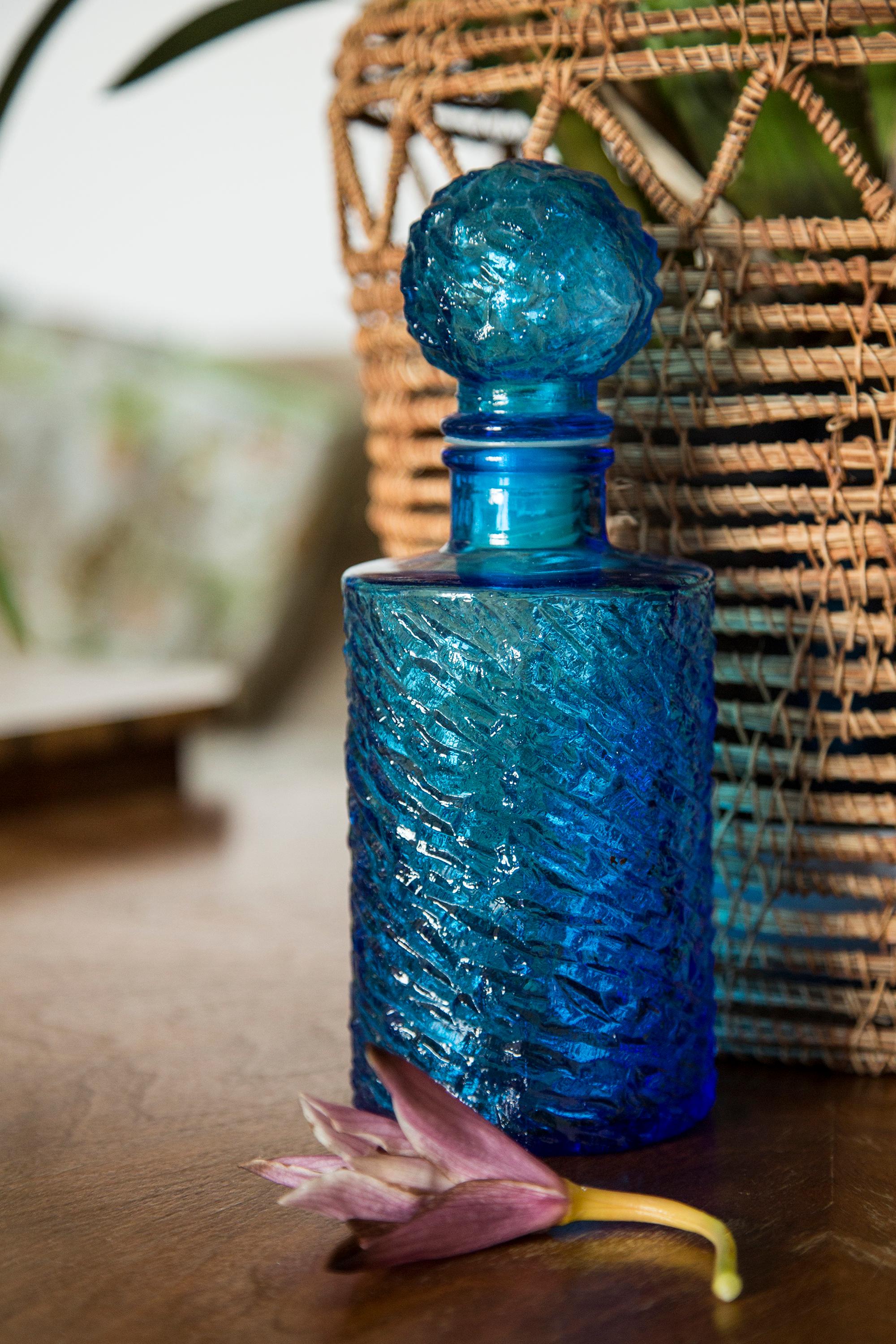 Medium Midcentury Blue Empoli Vase Decanter, Italy, 1960s For Sale 4