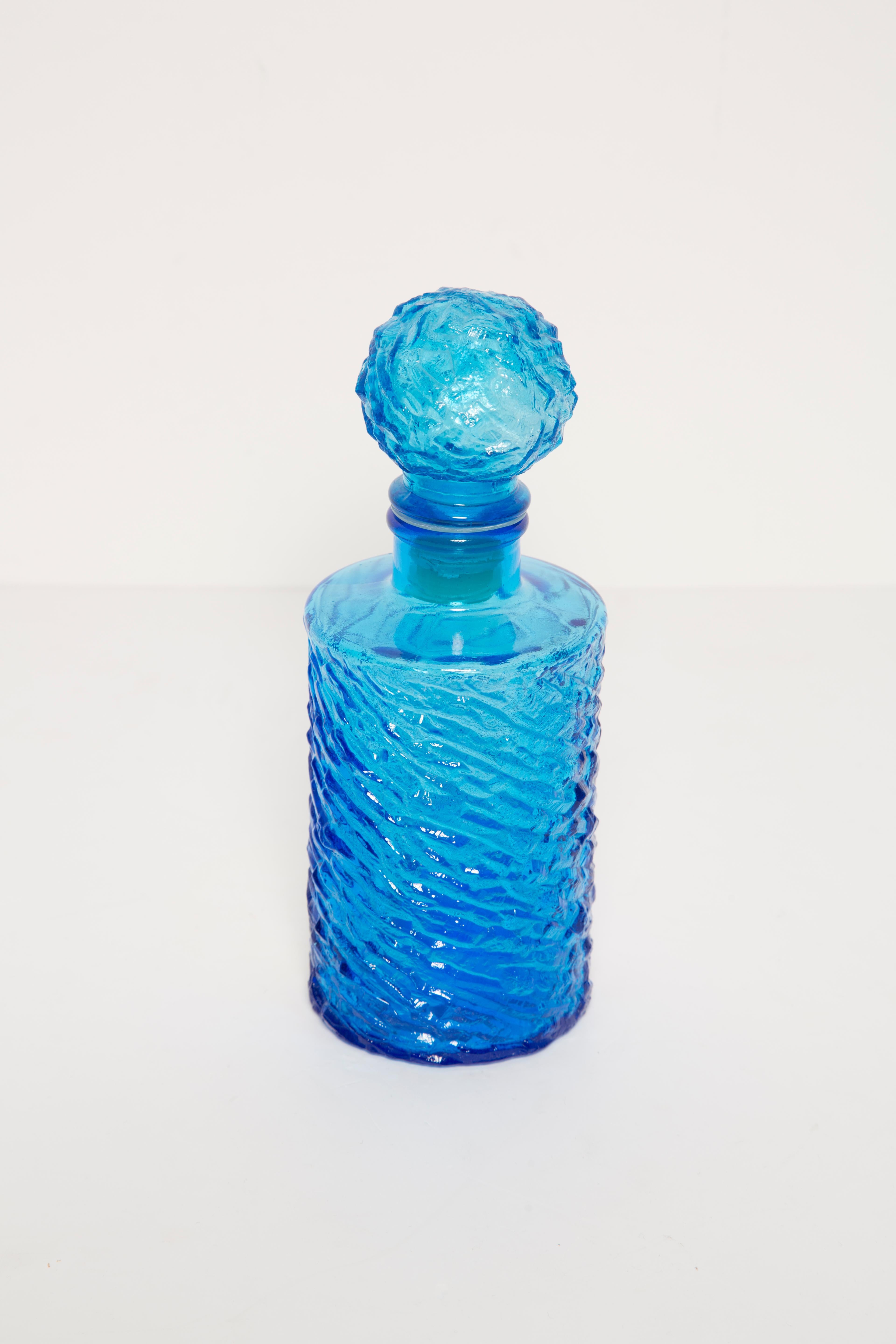 Medium Midcentury Blue Empoli Vase Decanter, Italy, 1960s In Excellent Condition For Sale In 05-080 Hornowek, PL