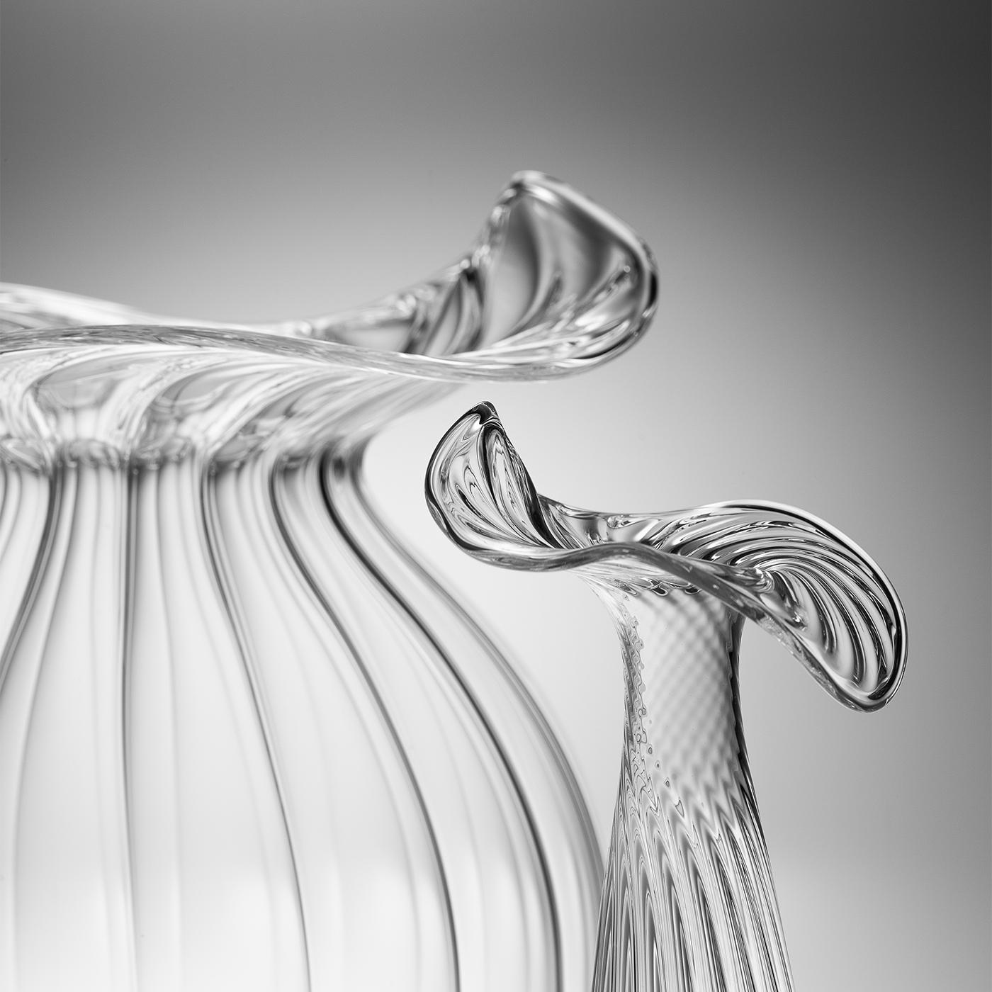 Medium Millerighe Round Clear Glass Vase by Casarialto In New Condition For Sale In Milan, IT