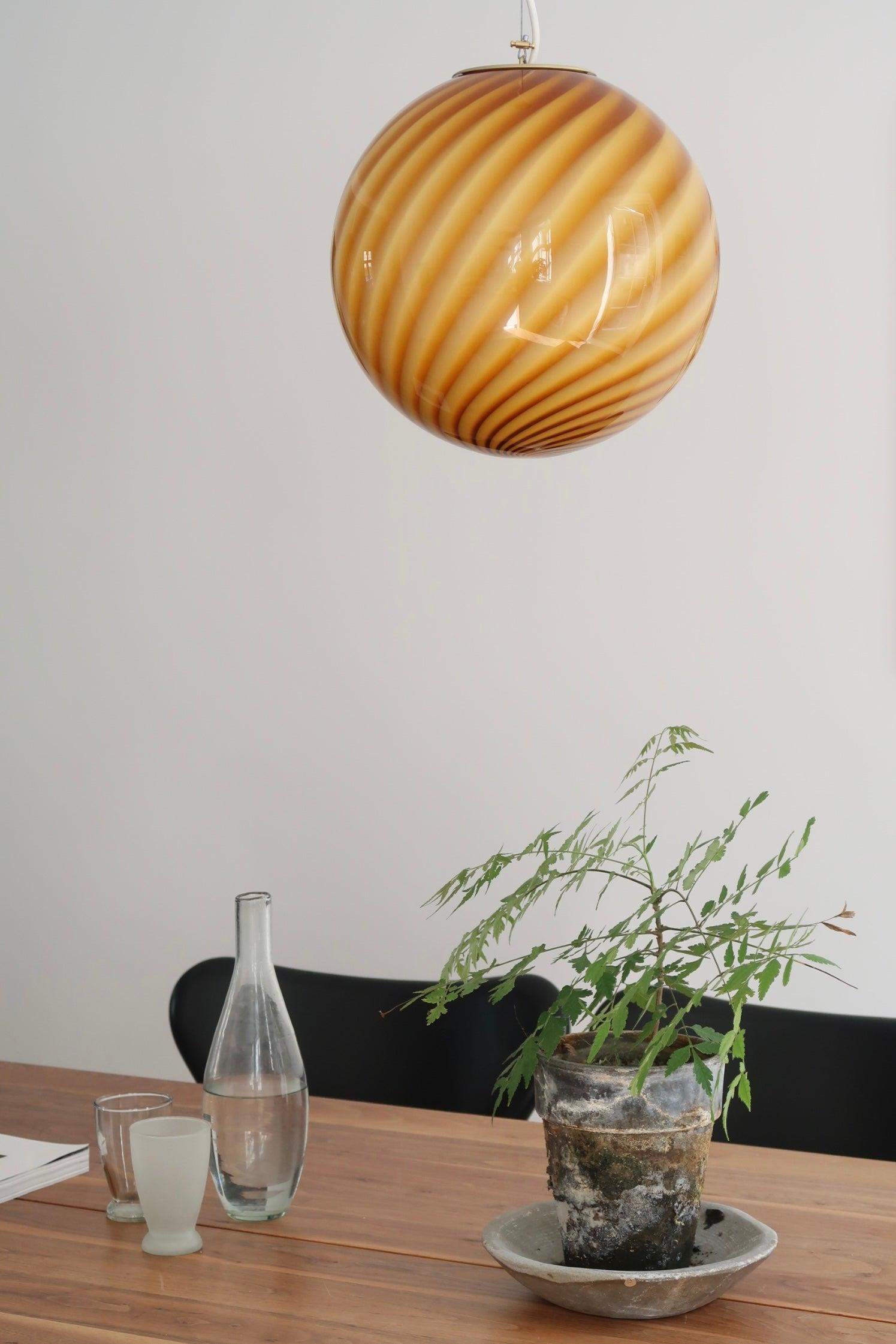 Medium Murano Vintage Candy pendant amber orange swirl glass, made in Italy For Sale 4