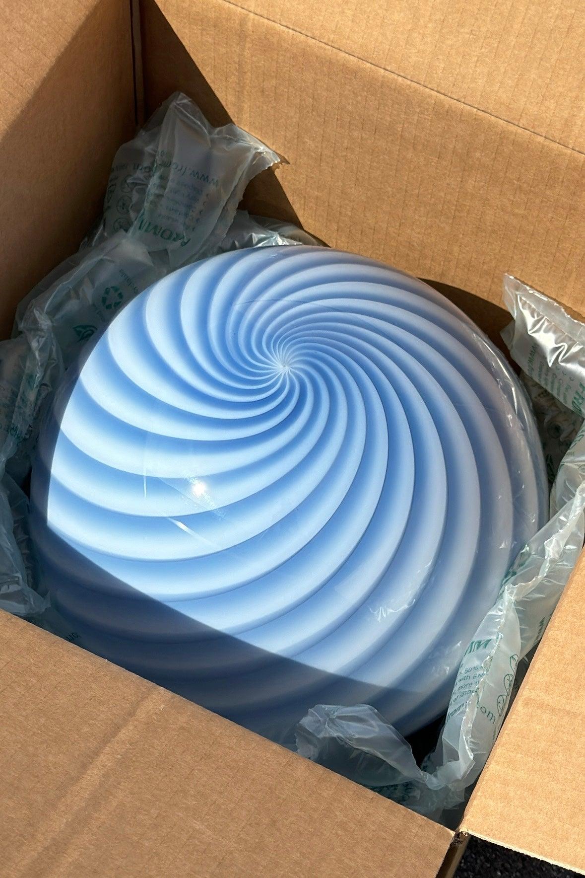 Italian Medium Murano Vintage Candy pendant blue swirl, made in Italy For Sale