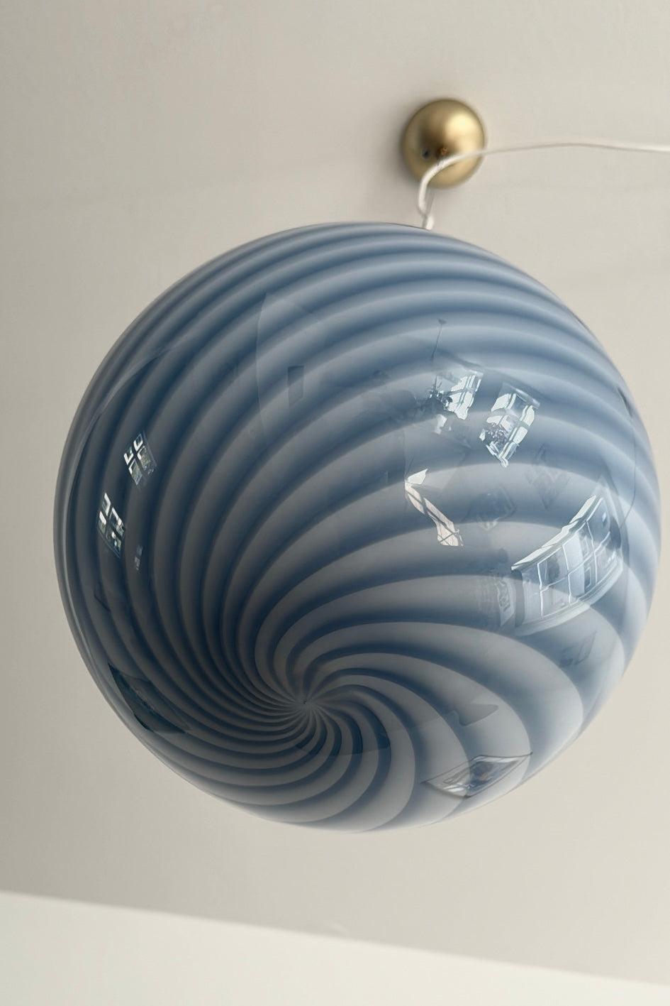 Medium Murano Vintage Candy pendant blue swirl, made in Italy For Sale 1