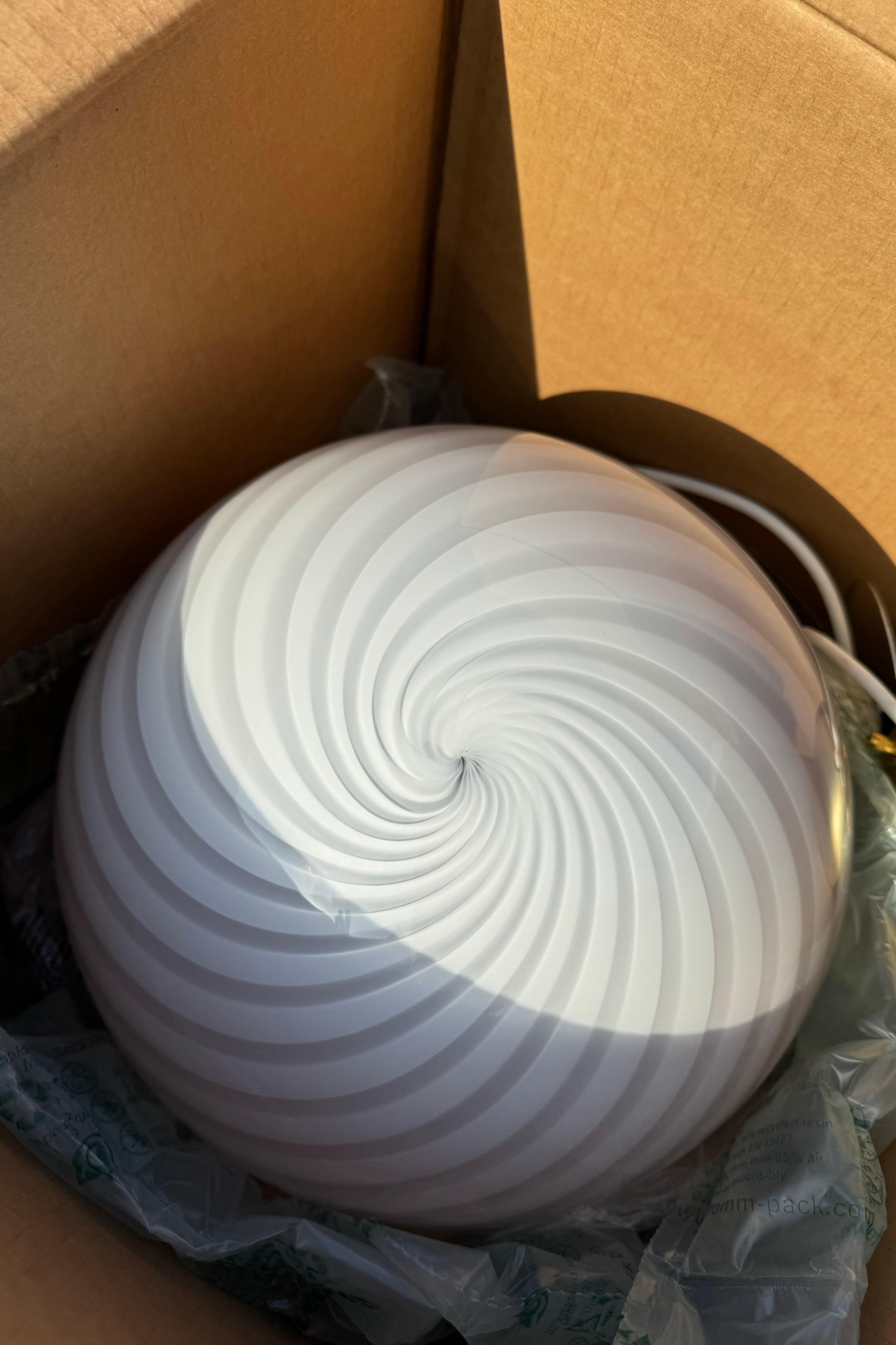 Contemporary Medium Murano Vintage Candy pendant creme caramel swirl glass, made in Italy For Sale