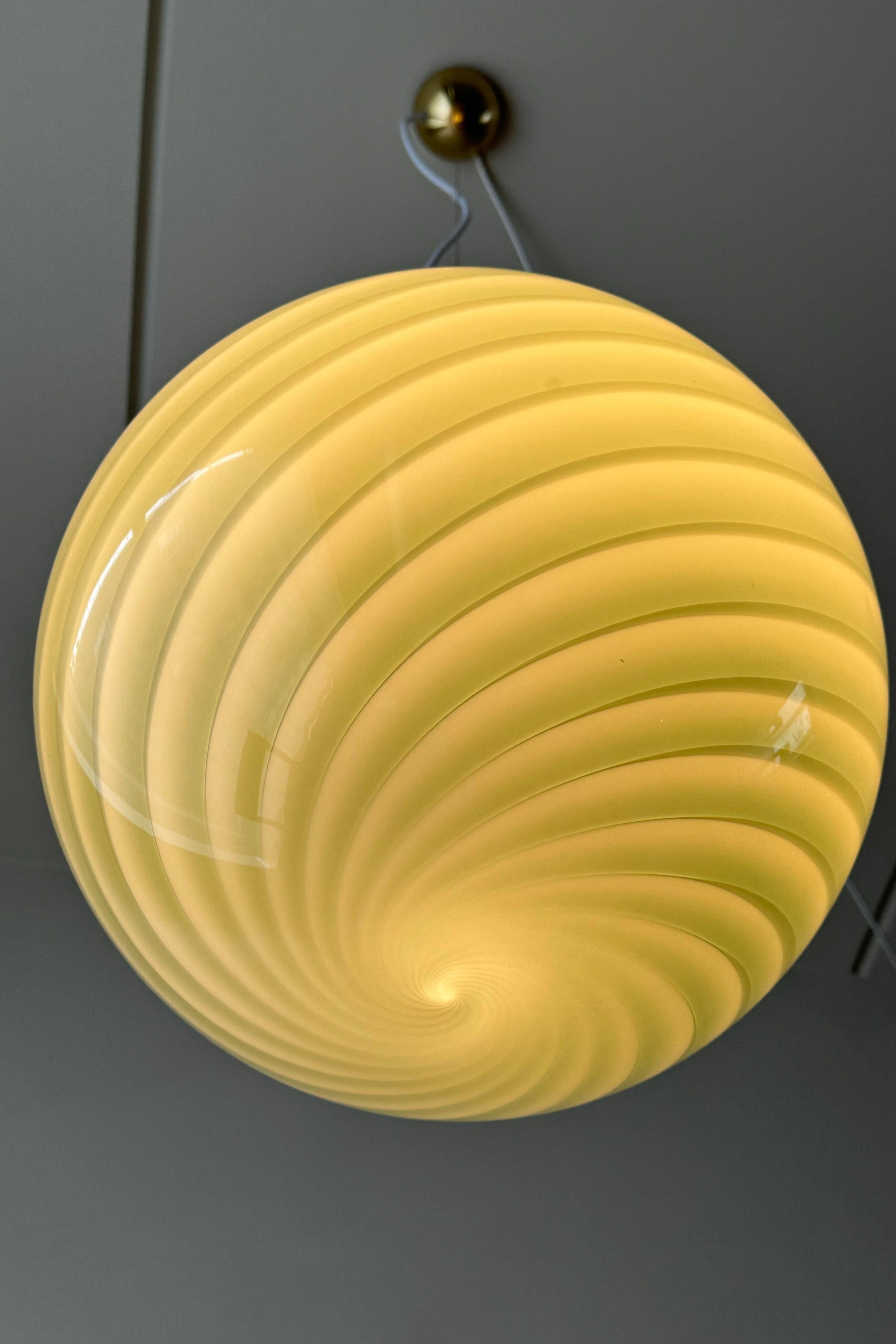 Italian Medium Murano Vintage Candy pendant green petrolium swirl glass, made in Italy For Sale