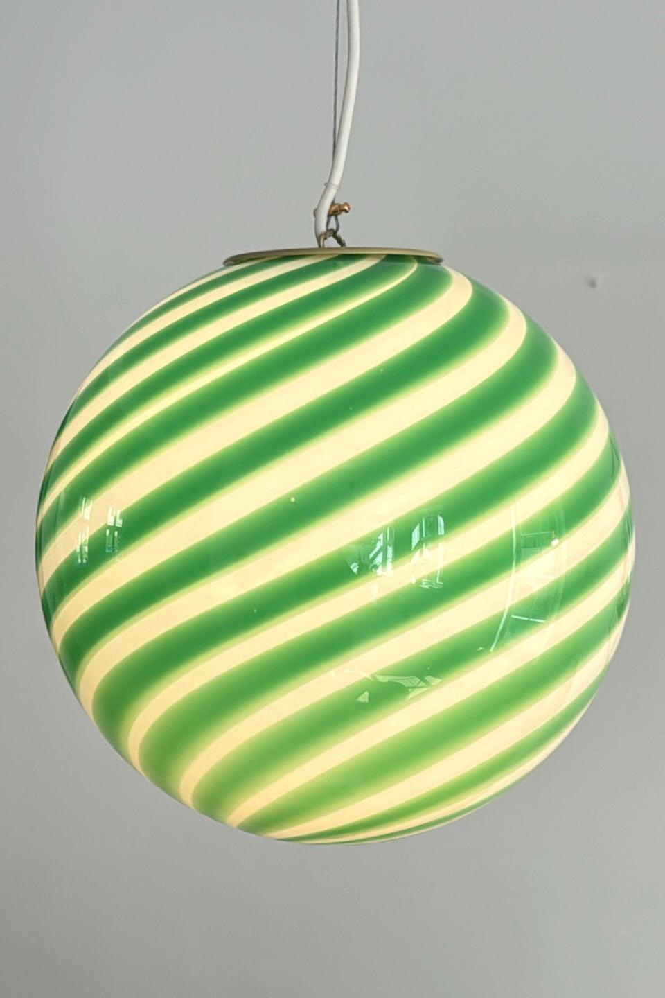 Murano Glass Medium Murano Vintage Candy pendant green / white swirl, made in Italy For Sale