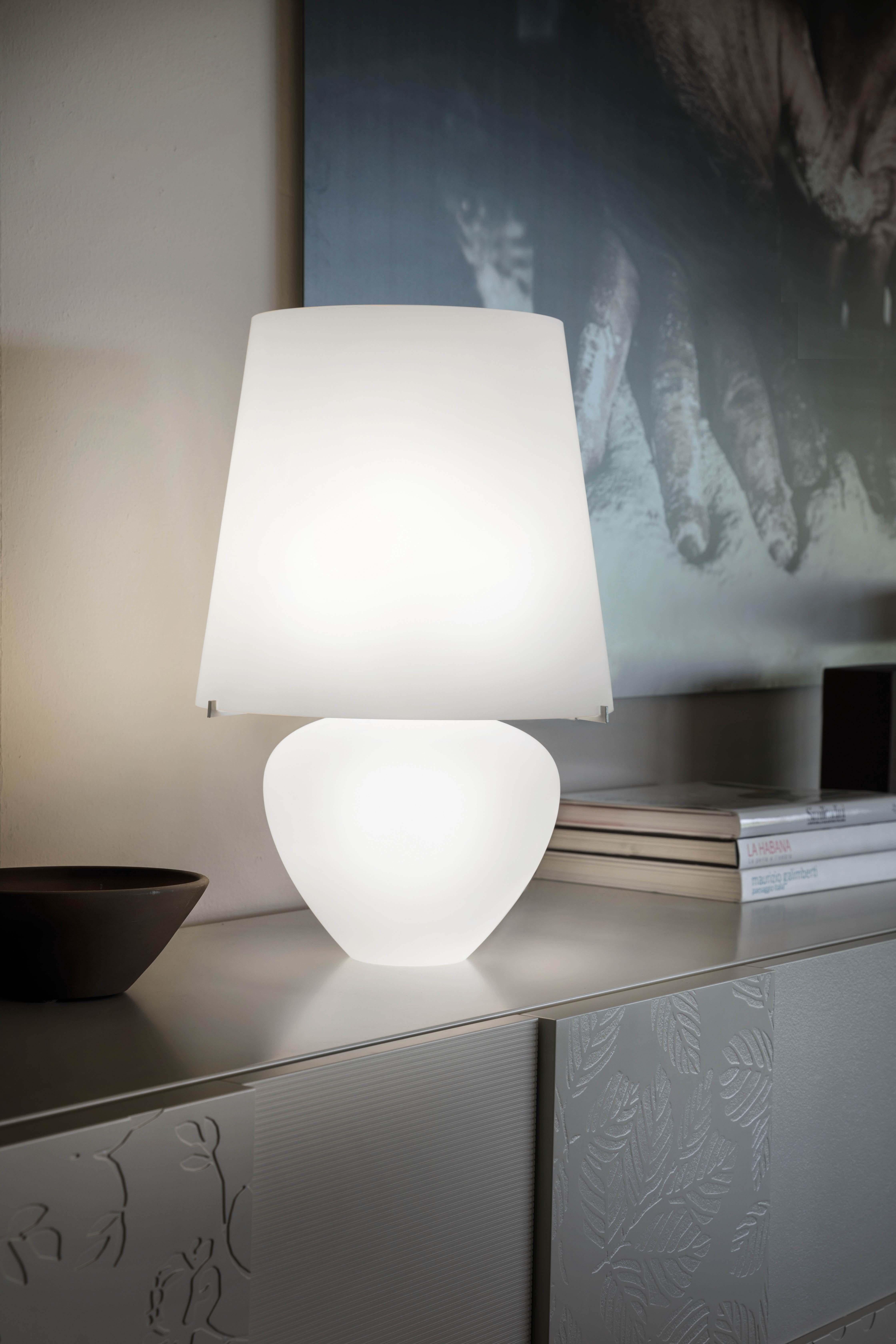 Modern Medium Naxos Table Lamp in Matte White by Vistosi For Sale