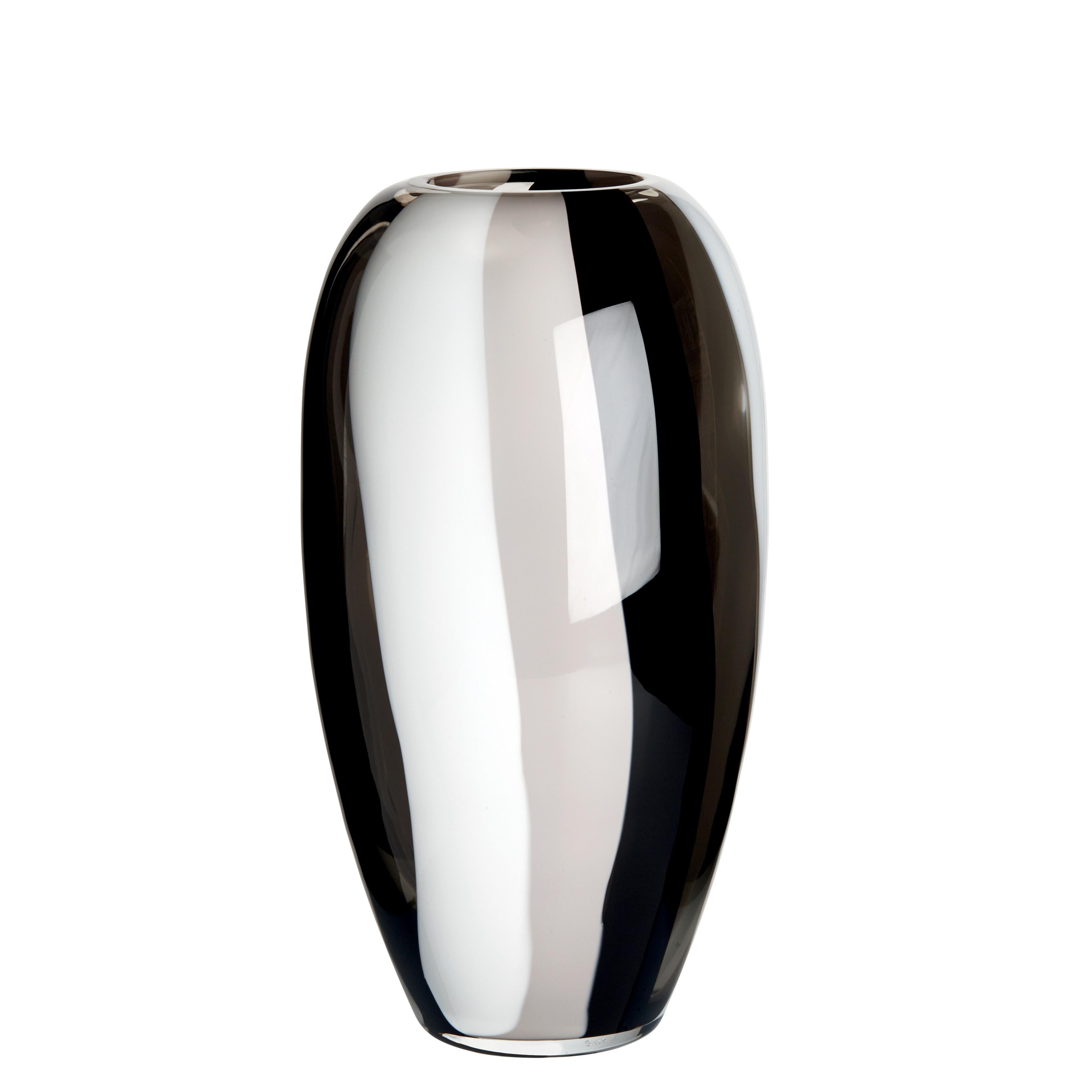Medium Ogiva Vase in Black, Grey and White by Carlo Moretti