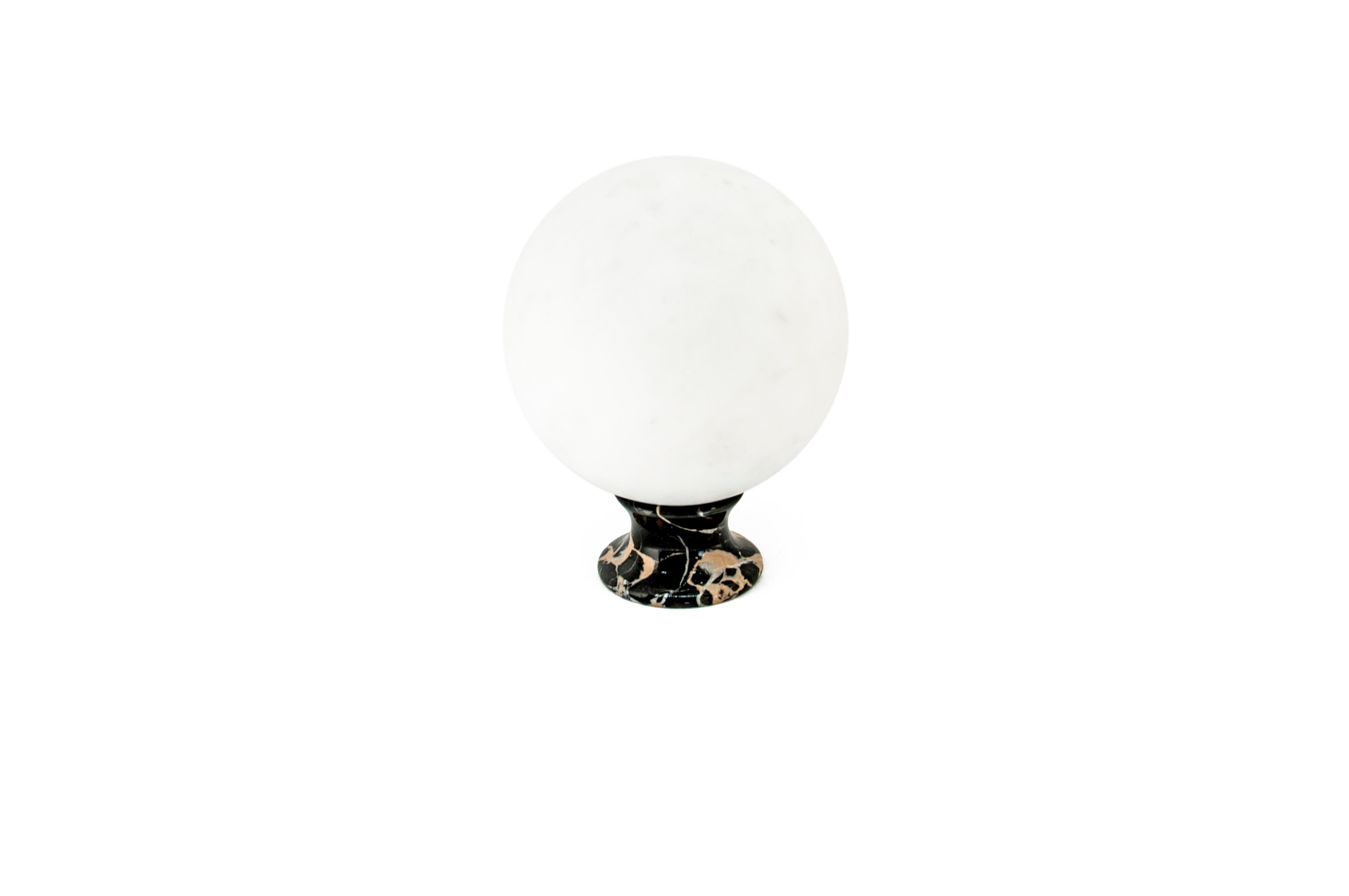 Hand-Crafted Handmade Medium Paperweight with Sphere Shape in Satin White Carrara Marble For Sale