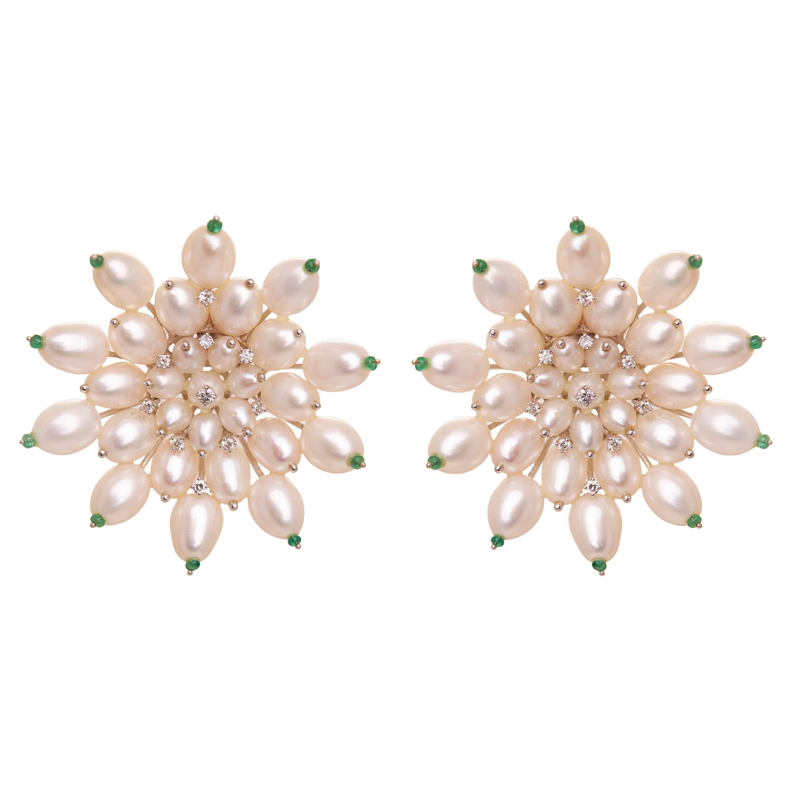Medium Pearl Supernova Earrings in 18kt Gold