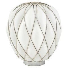 Lampada da tavolo media 'Pinecone' in vetro opalino e metallo cromato per Fontana Arte