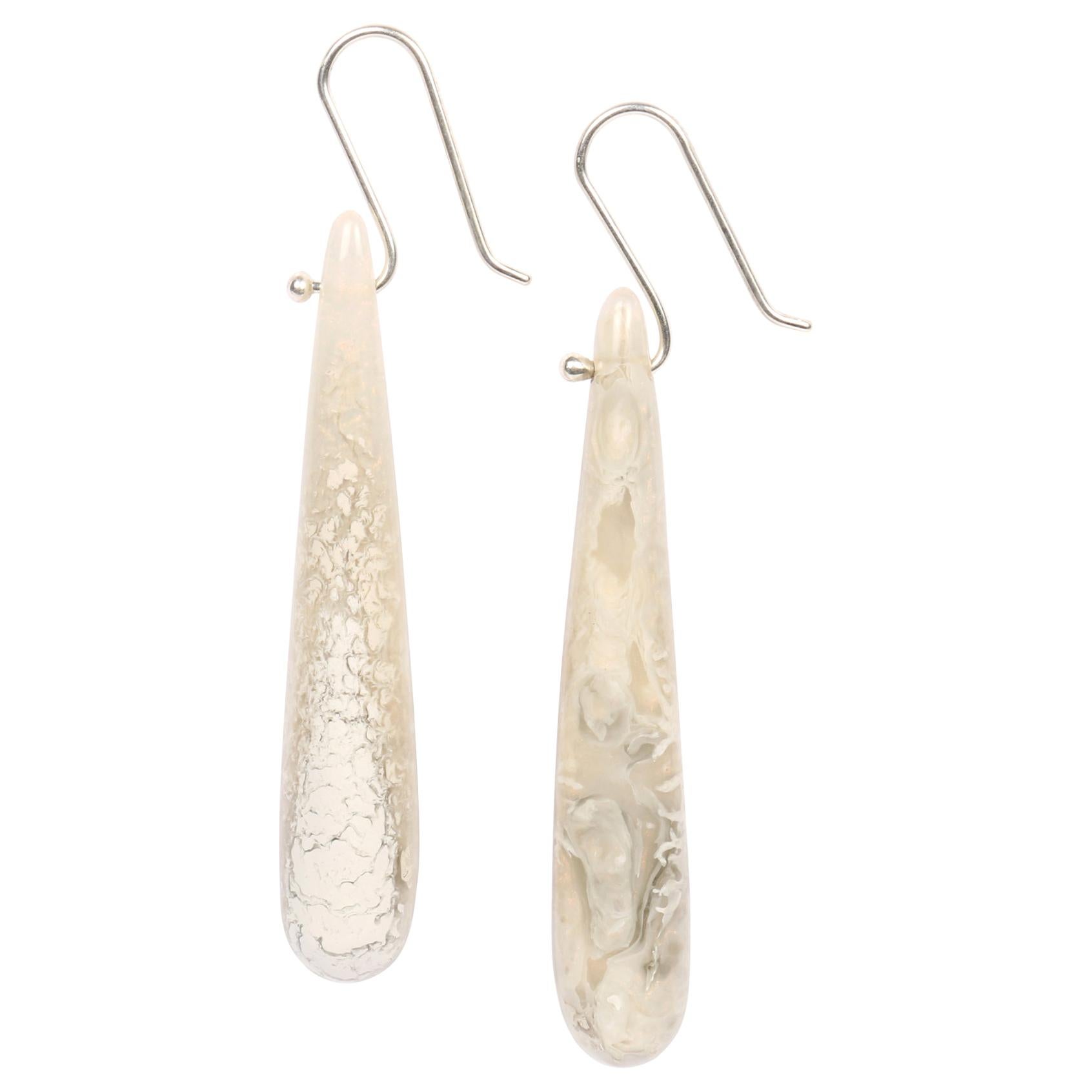 Medium Polished Dew Drop Earrings in Sandy Pearl For Sale