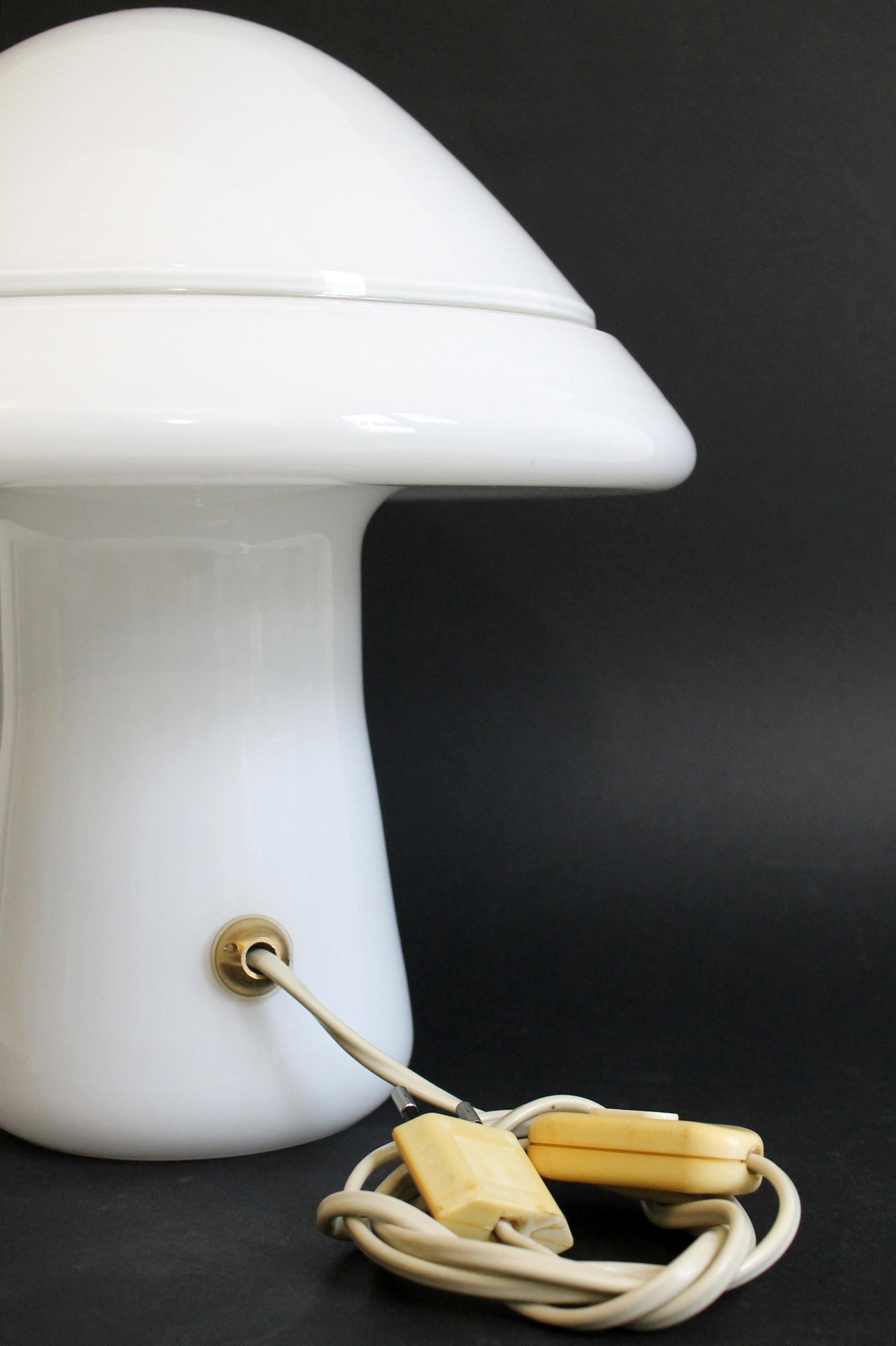 Medium RES Murano, Italy White Glass Atomic Table Lamp 1970s, Pristine In Excellent Condition In Firenze, FI