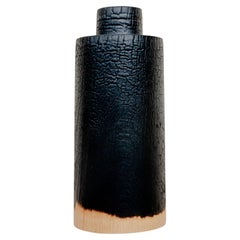 Bouteille en hêtre brûlé tournée de taille moyenne de Daniel Elkayam