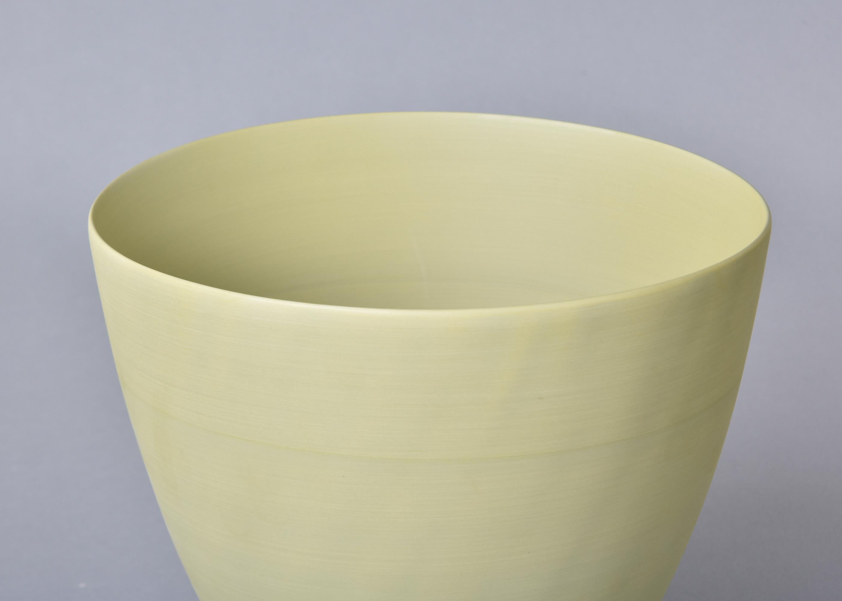 Grès Bol en forme de coupe à la pistache moyenne Rina Menardi Light en vente