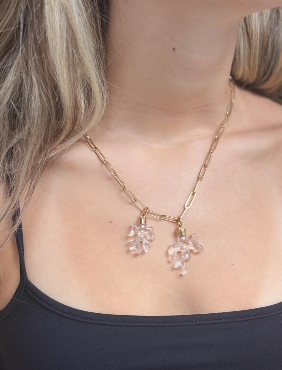 Ciondolo medio in cristallo di rocca e diamanti a forma di corallo con CAP personalizzato in oro 14k in vendita 4