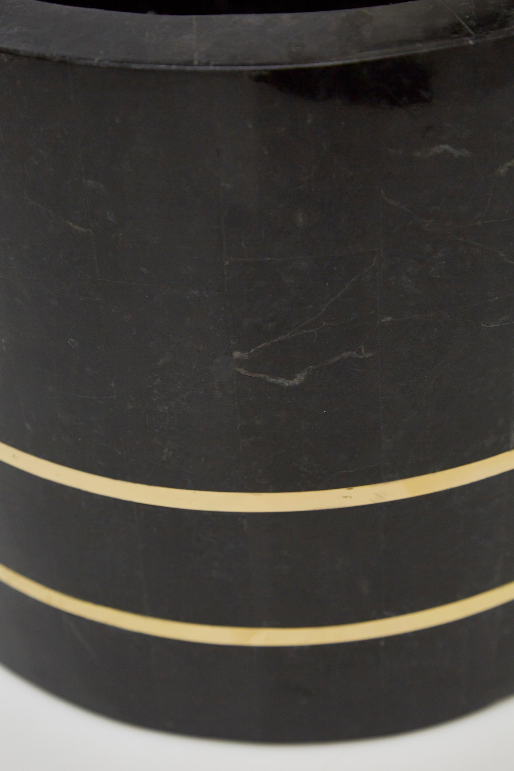 Late 20th Century Medium Round Tessellated Black Stone Planter with Brass Detailing, 1980s