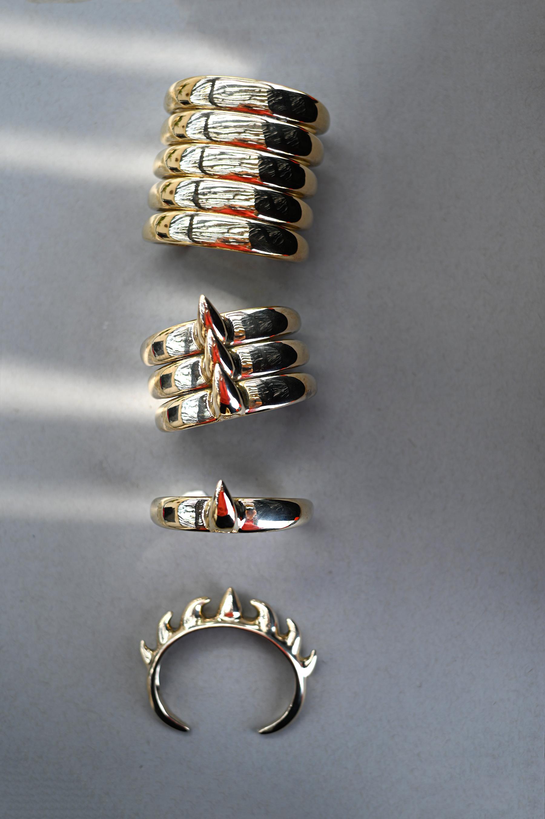 Sterling Silver Sculptural Embracer Cuff Bracelet - Medium For Sale 3