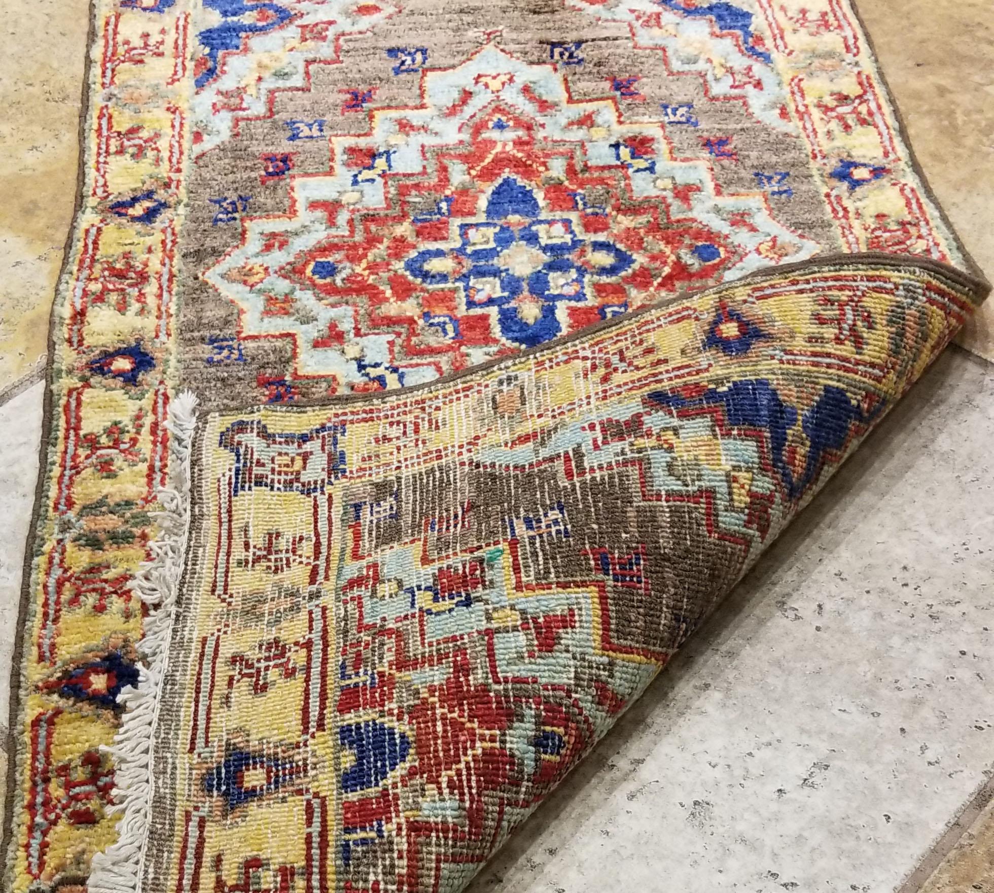 Medium Size Asian Area Rug, Colorful / 209 In New Condition For Sale In Orlando, FL