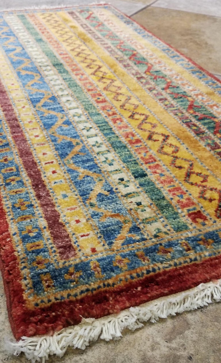 Medium Size Asian Bedside Carpet, Colorful / 208 In New Condition For Sale In Orlando, FL