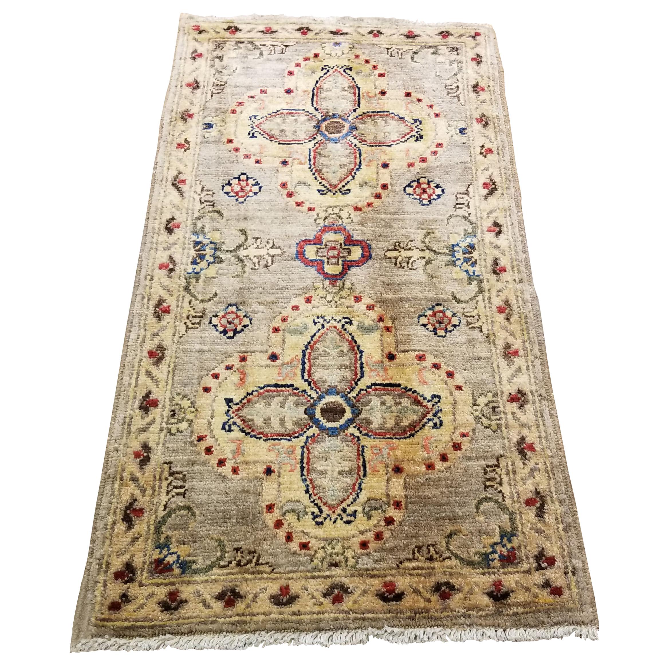 Medium Size Asian Bedside Carpet, Colorful / 211 For Sale