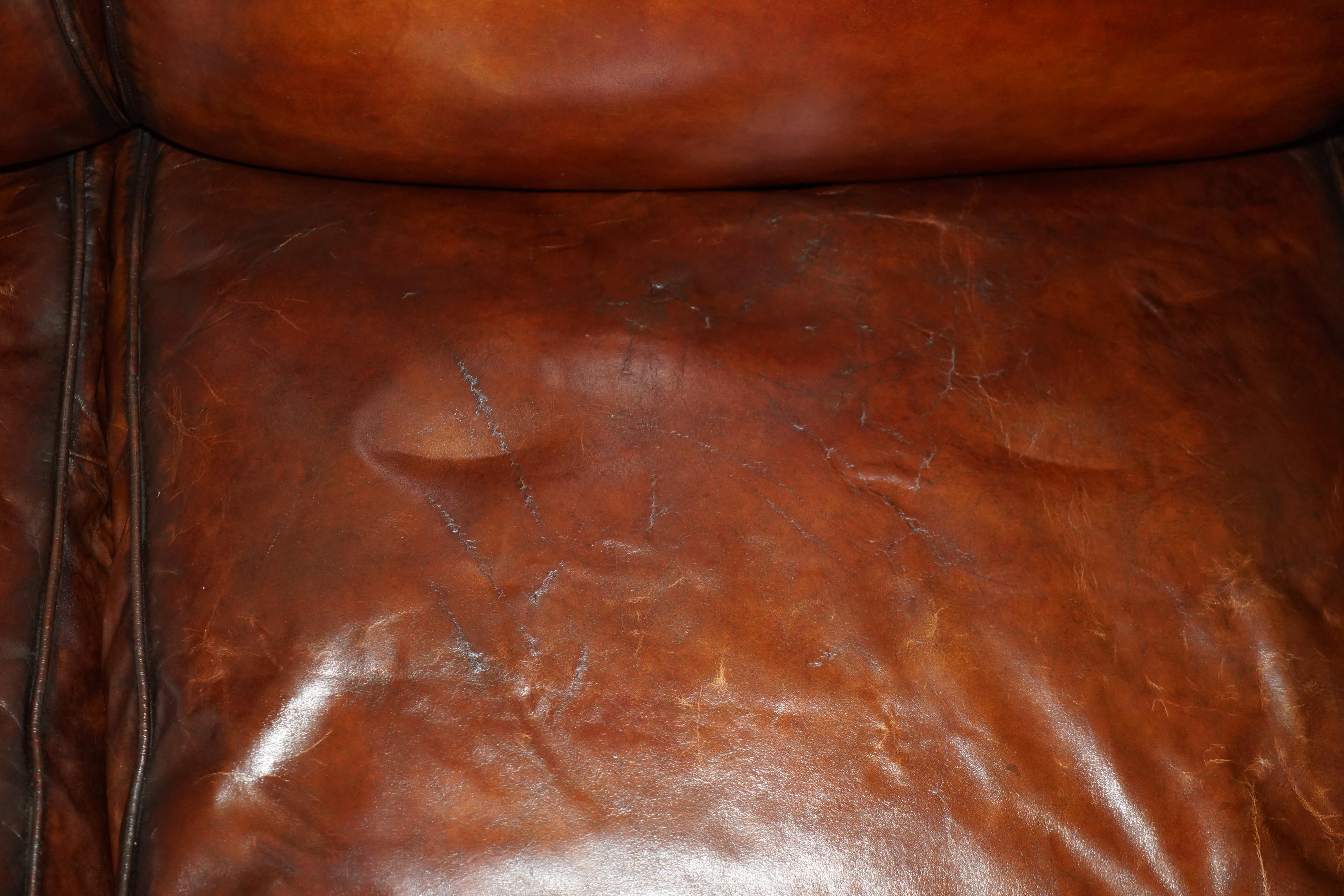 MEDIUM SIZE GEORGE SMITH HOWARD & SON'S BROWN LEATHER SIGNATURE SCROLL ARM SOFA im Angebot 5