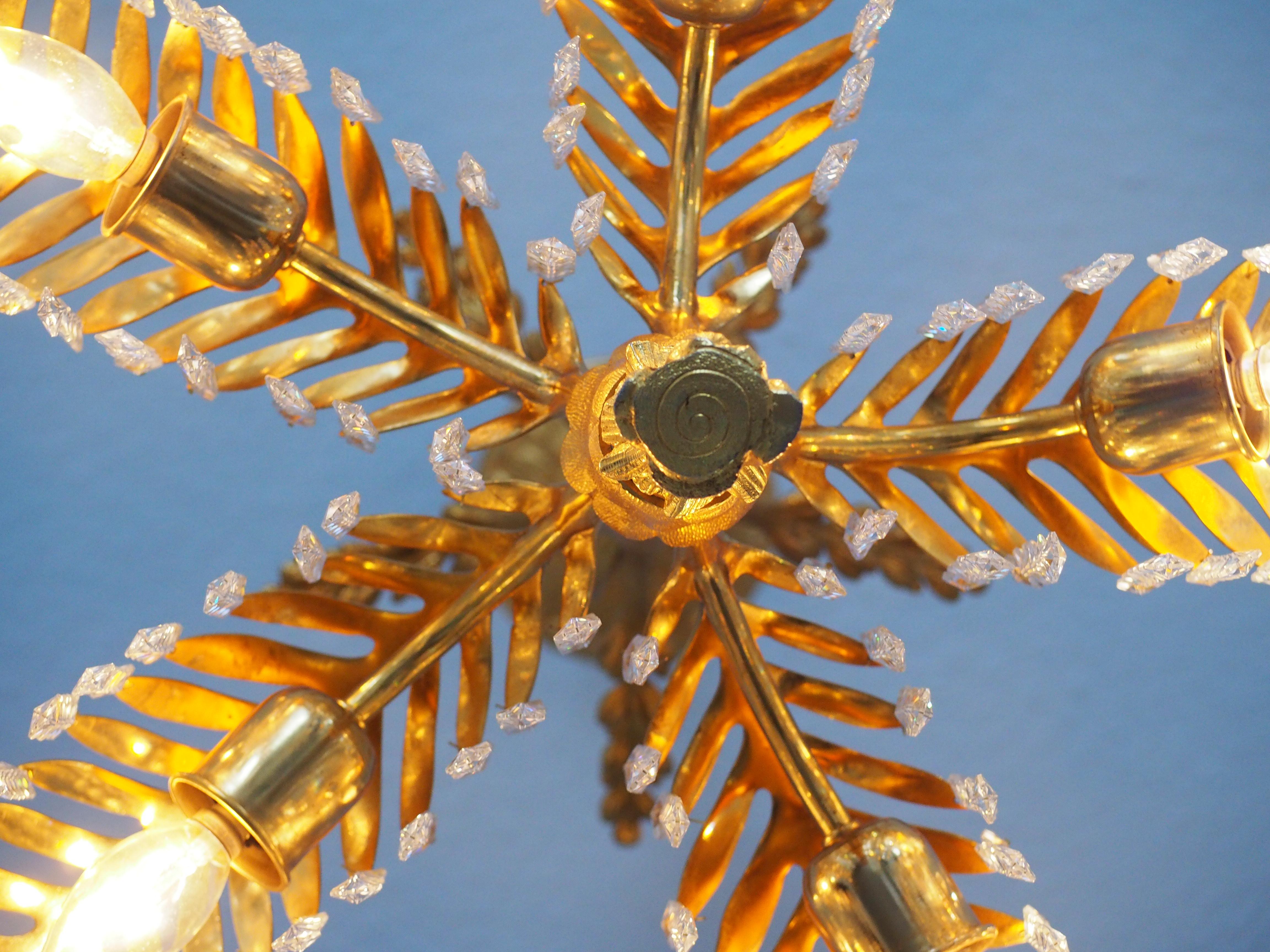 chandelier palm tree