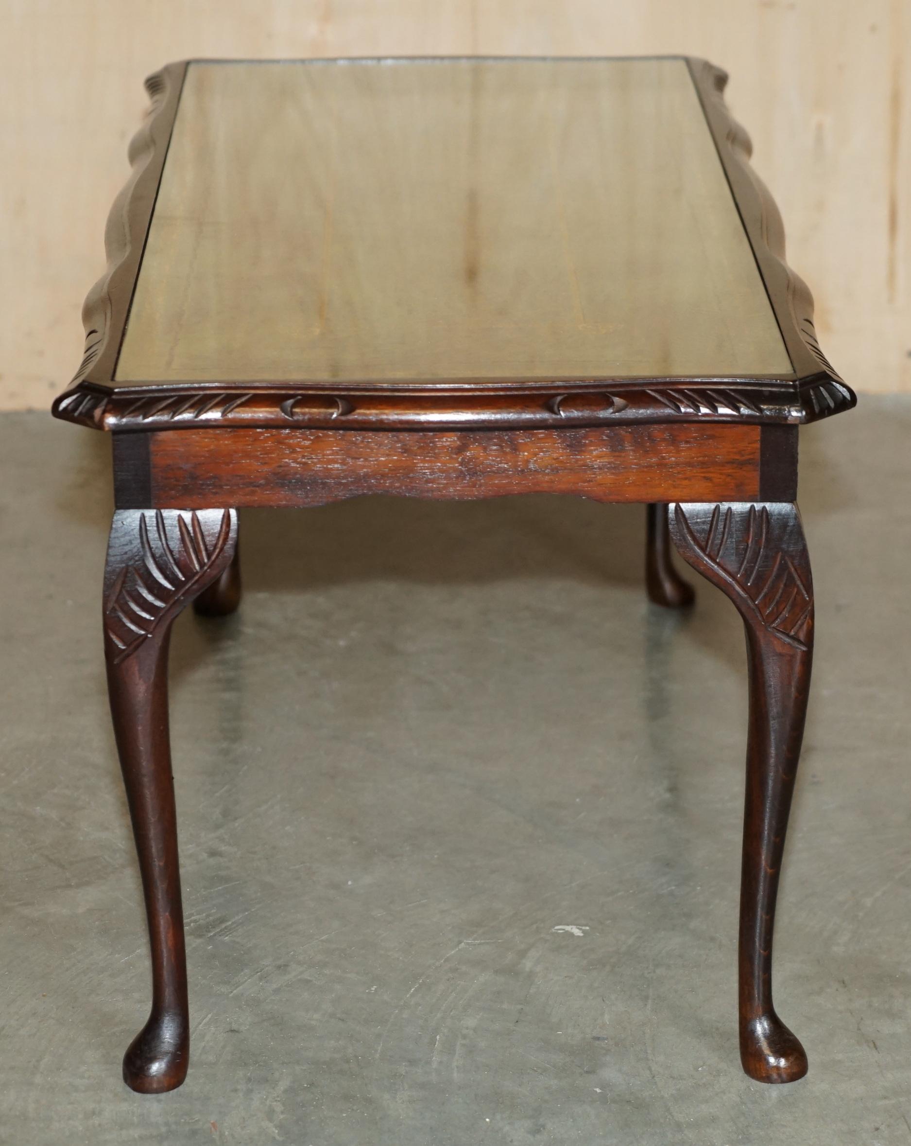 Cuir TABLE A CAFÉ BEVAN FUNNELL DE TAILLE MOYENNE EN CUIR VERT & BOIS DE BEECH NICE PATINA en vente