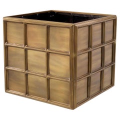 Medium-Sized Planter in Vintage Brass Patinated Metal, Timeless Elegance.