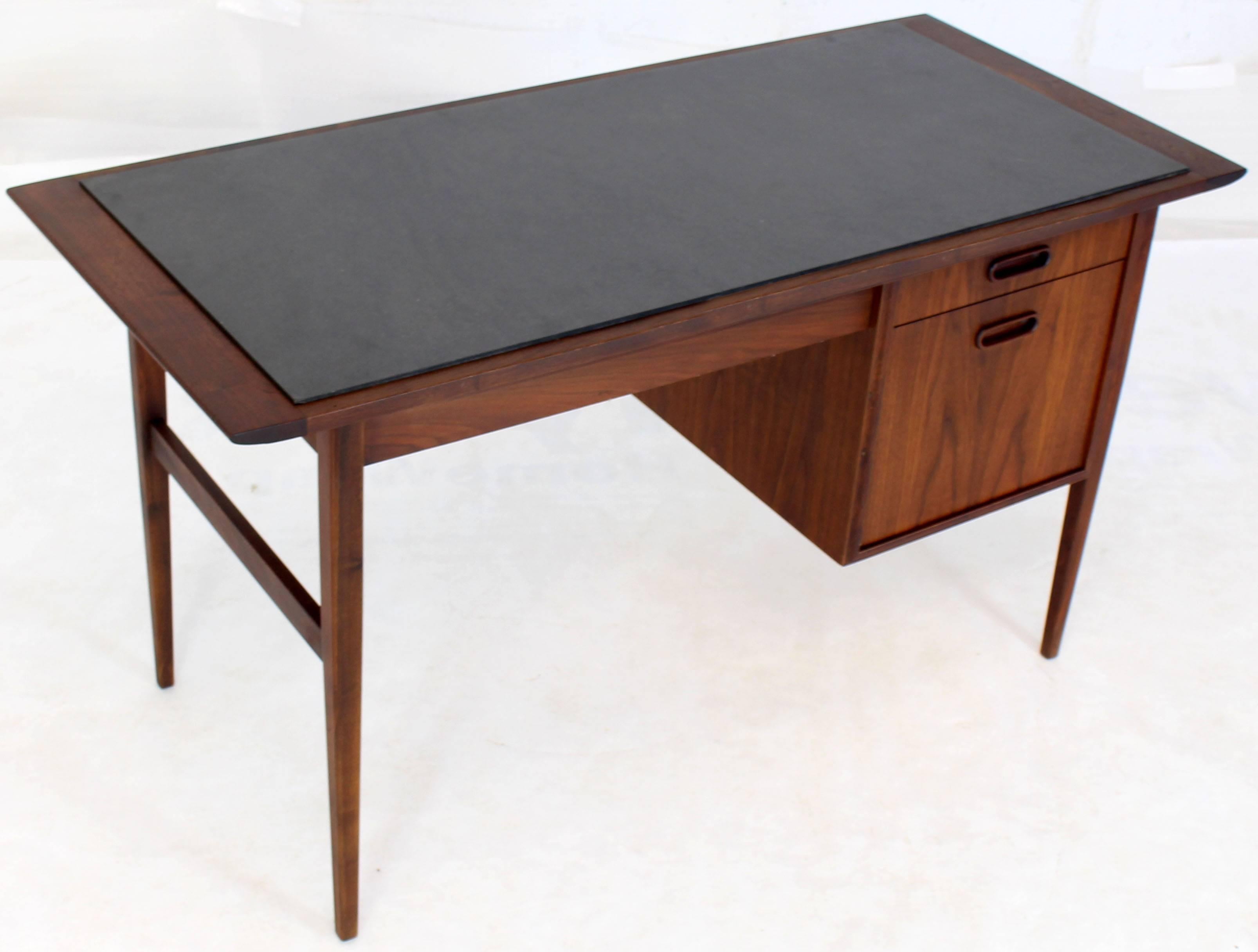 Medium Small Danish Mid-Century Modern Oiled Walnut Desk with Slate Top In Good Condition In Rockaway, NJ