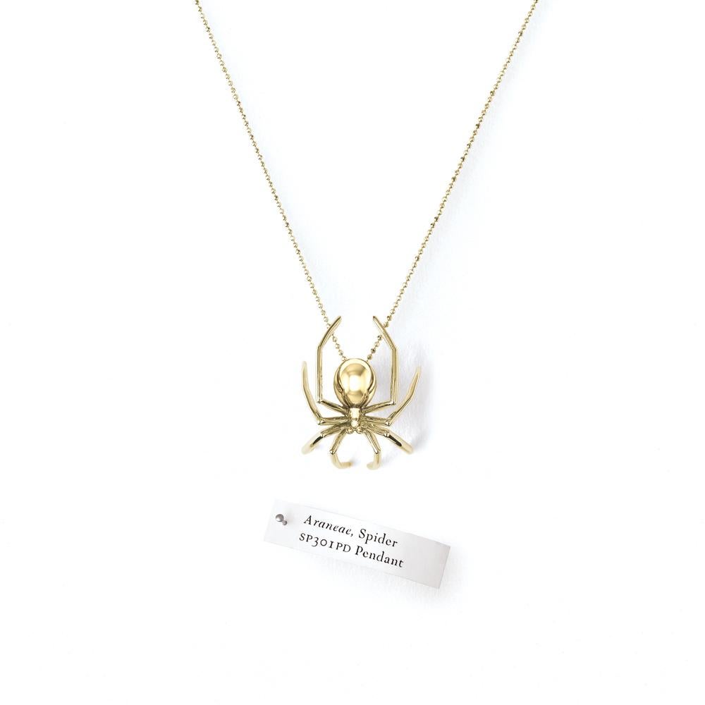 Solid 14k Gold Spider Pendant Necklace Jherwitt jewelry In New Condition For Sale In Los Angeles, CA