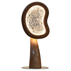 Lampe de table Sprout de Yonathan Moore, représentée par Tuleste Factory