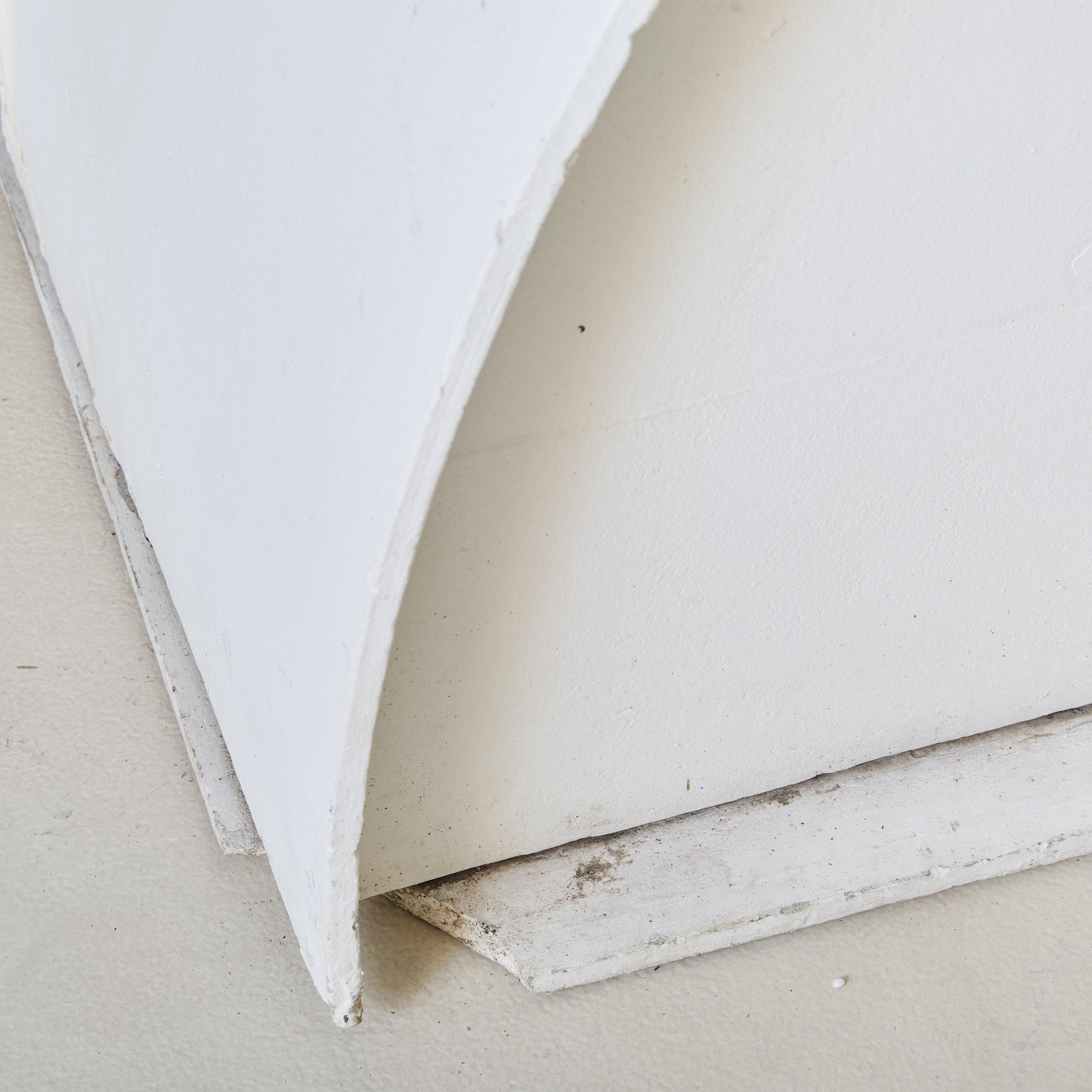 Mid-20th Century Medium Swiss White Concrete Dog House by Willy Guhl for Eternit, 1960s For Sale