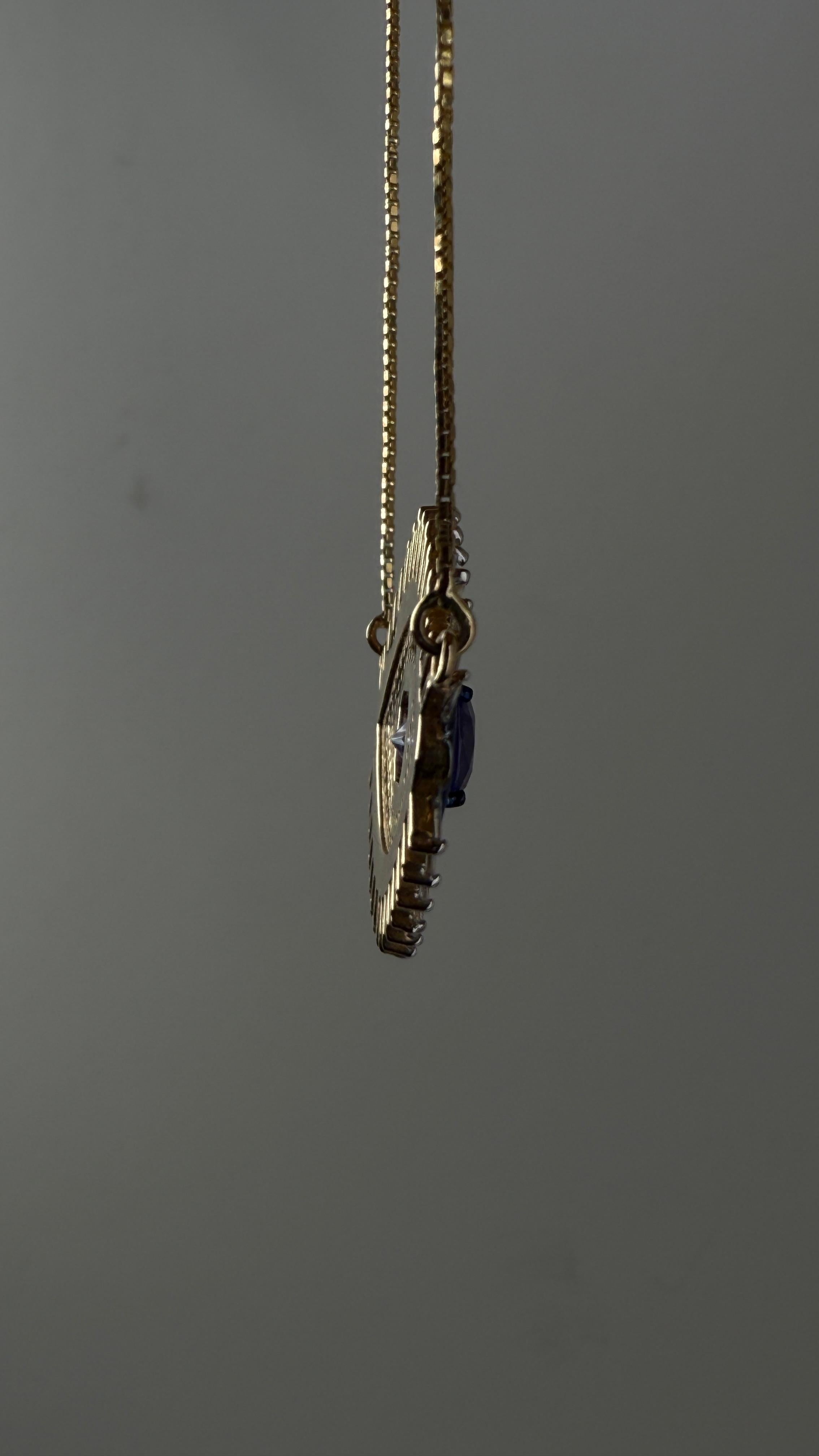 Ciondolo medio con tanzanite, diamanti e zaffiri in oro 18K in vendita 2