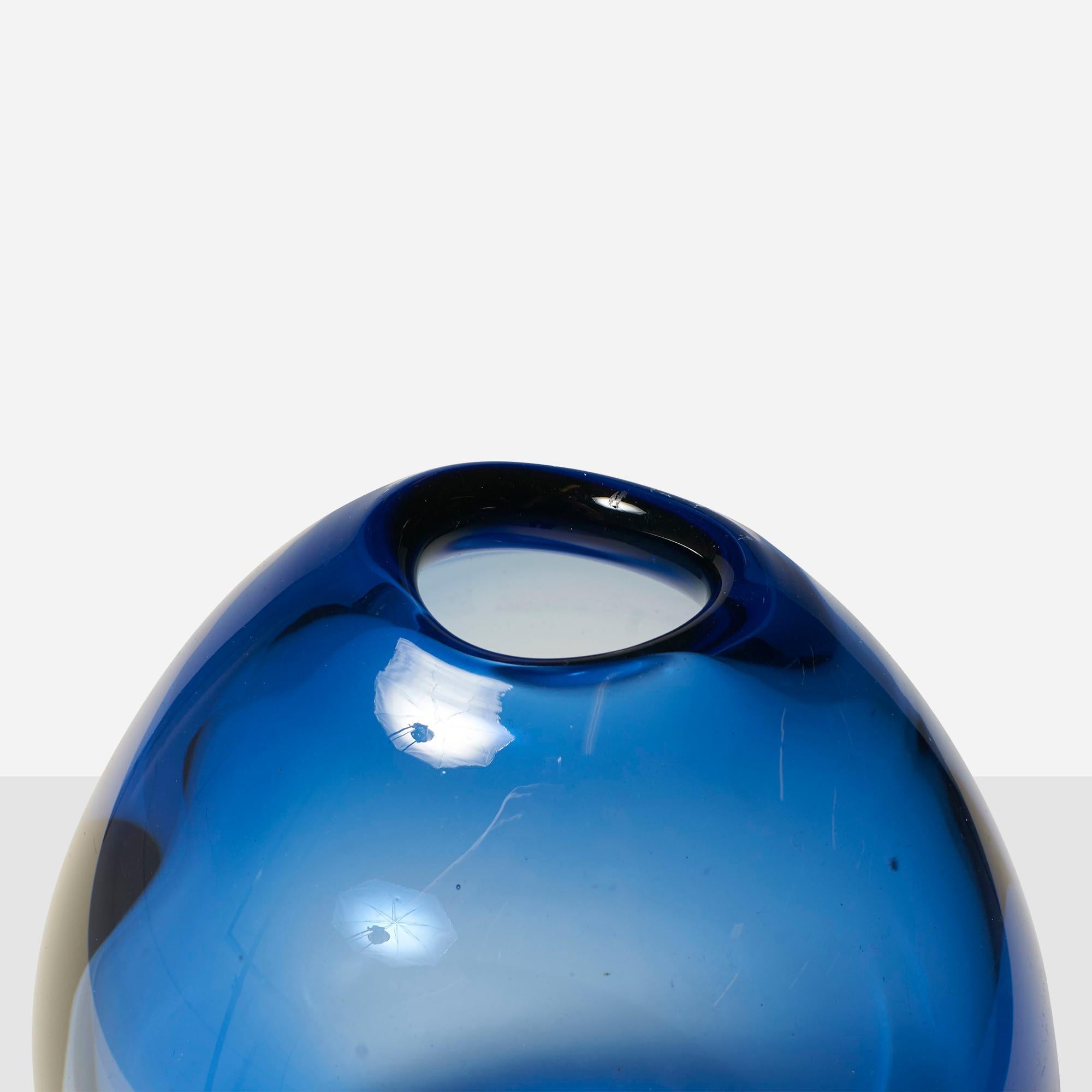 Modern Medium Teardrop Shaped Vase by Per Lutken For Sale