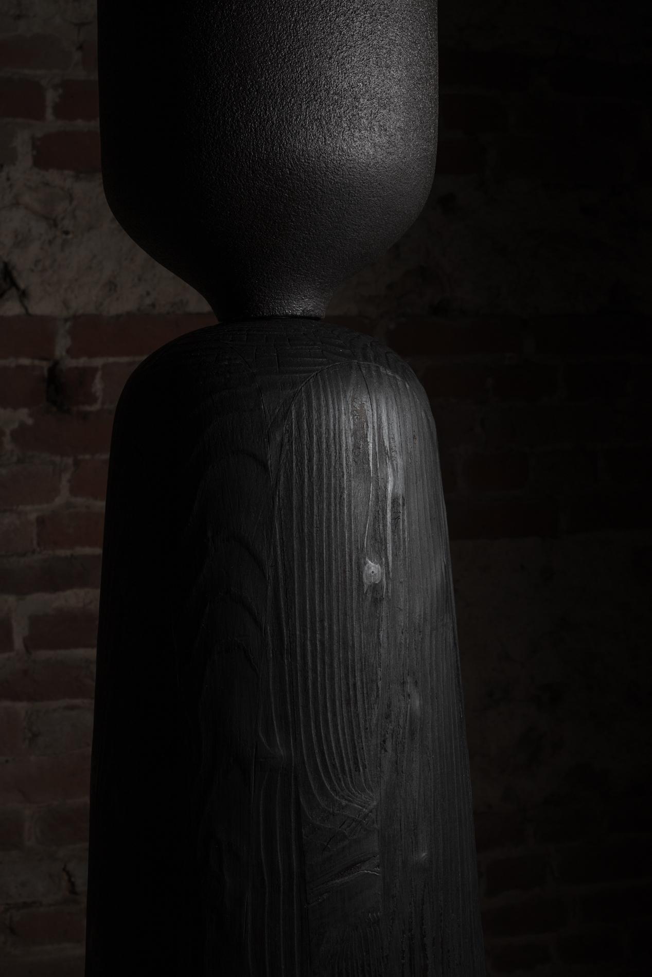 Tótem mediano de carbono de Maxence De Bagneux en venta 3
