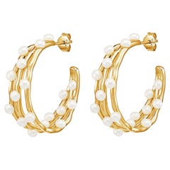 Anneaux en or avec perles en cascade à trois rangs de taille moyenne 