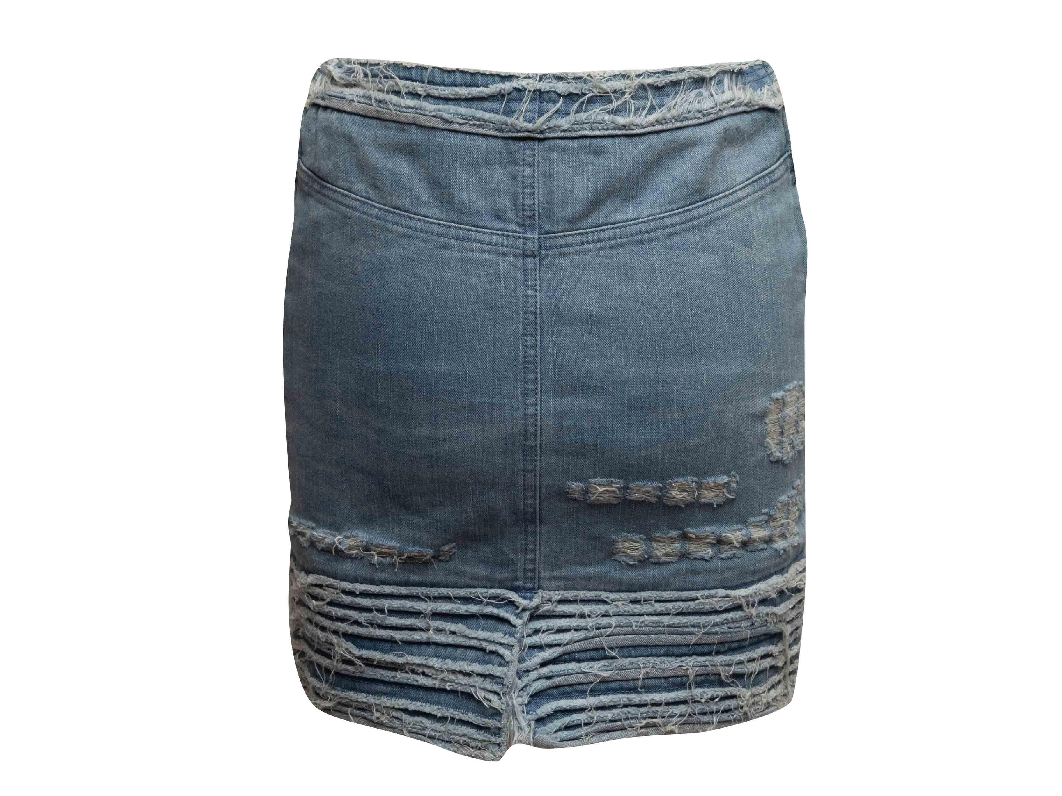 Medium Wash Chanel Distressed Denim Rock Größe US S (Grau) im Angebot