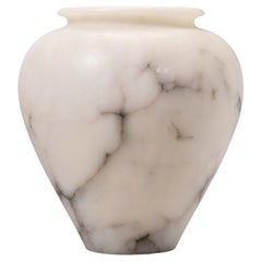 Vase de pot en albâtre blanc moyen avec épaisseurs grises