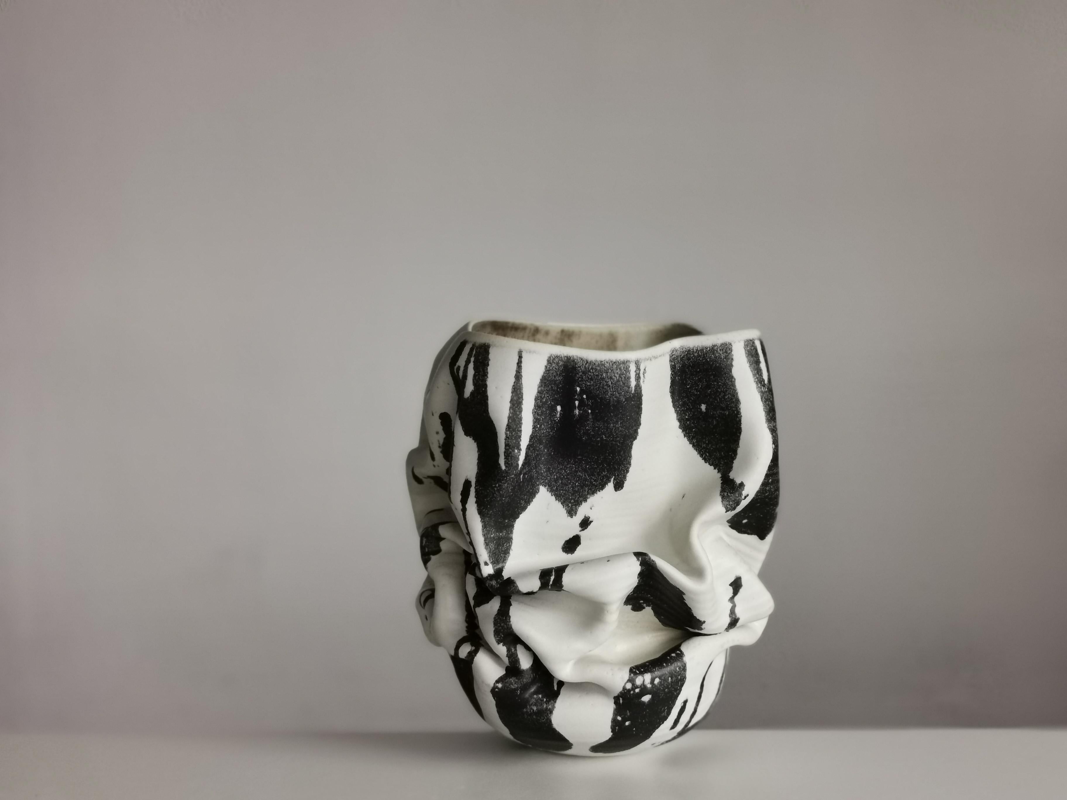 Medium White Dehydrated Form, Unique Ceramic Sculpture Vessel N.62 In New Condition In London, GB