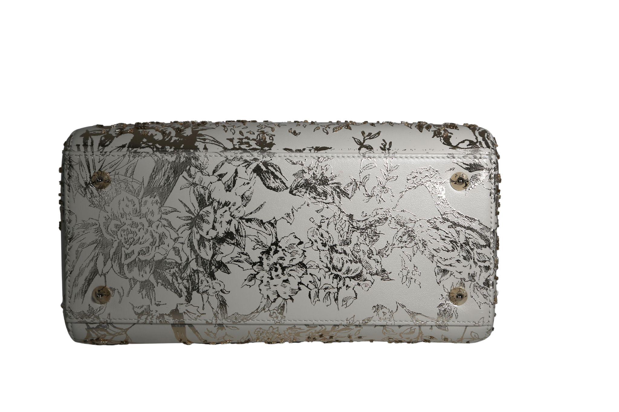 Women's or Men's Medium White Embroidered Lady Dior