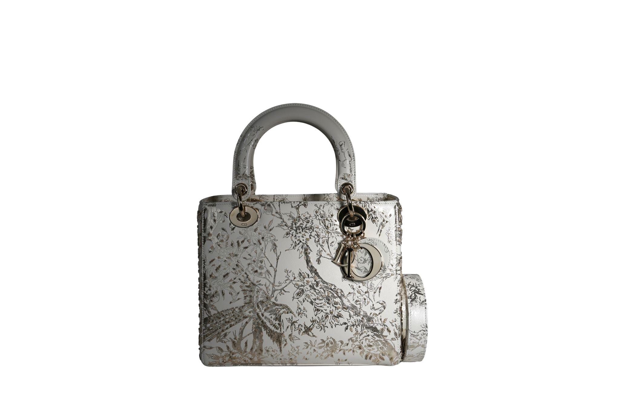 Medium White Embroidered Lady Dior 2