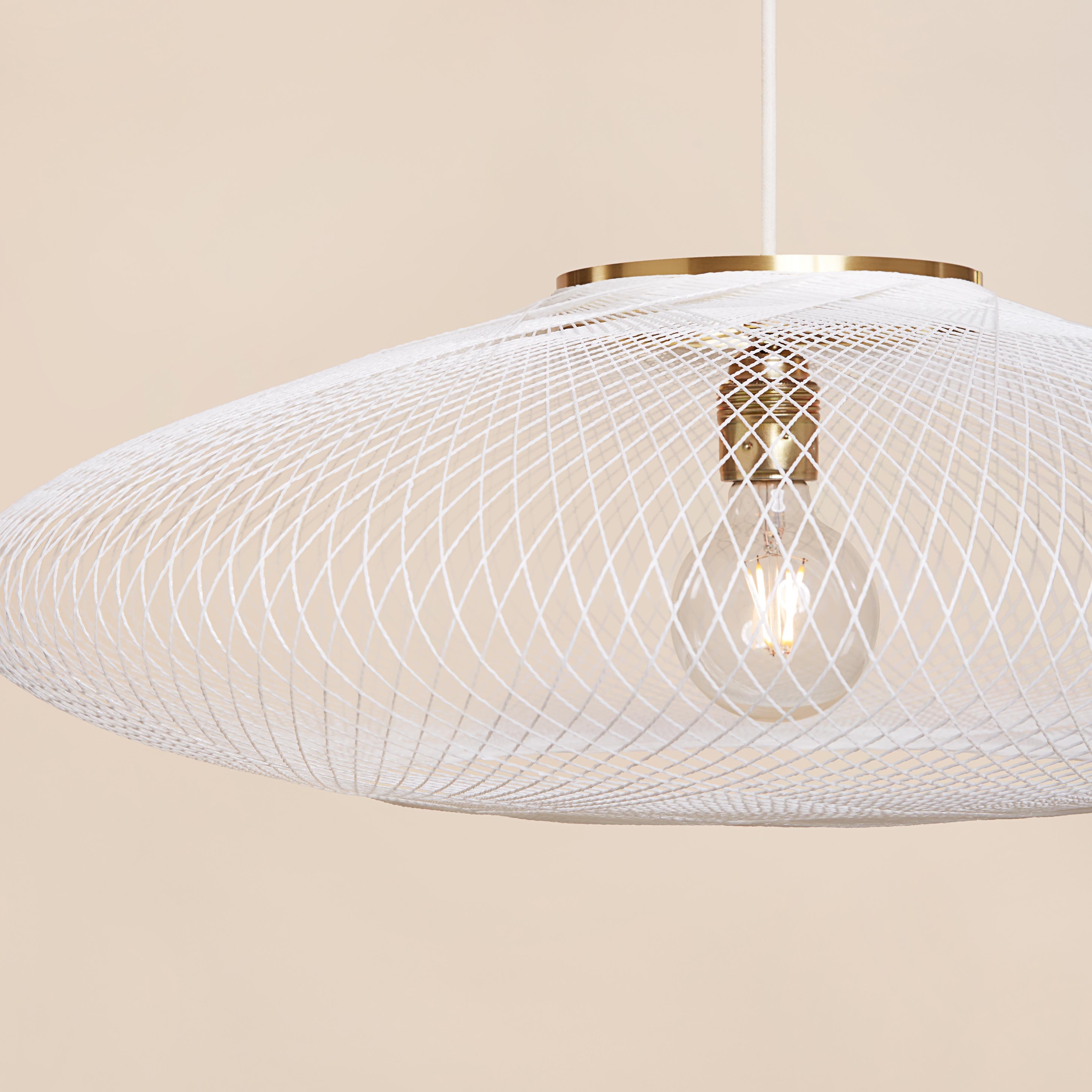 Lampada a sospensione UFO bianca media di Atelier A Robotiq in vendita 1