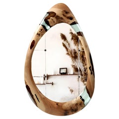 Specchio Medma: Specchio in resina di noce premium