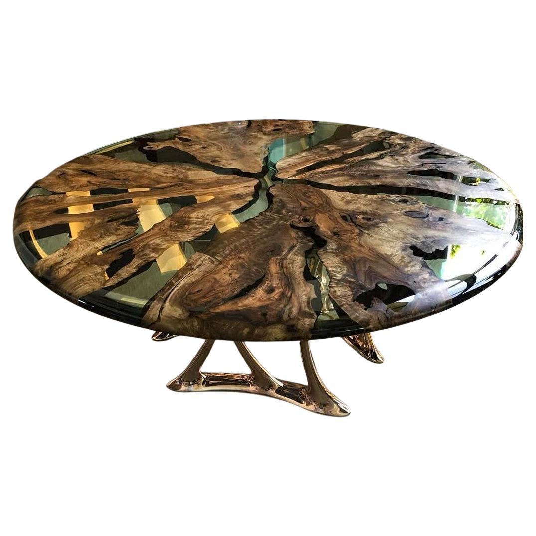 Table de salle à manger ronde Medma : bois d'olivier haut de gamme, aluminium coulé en vente