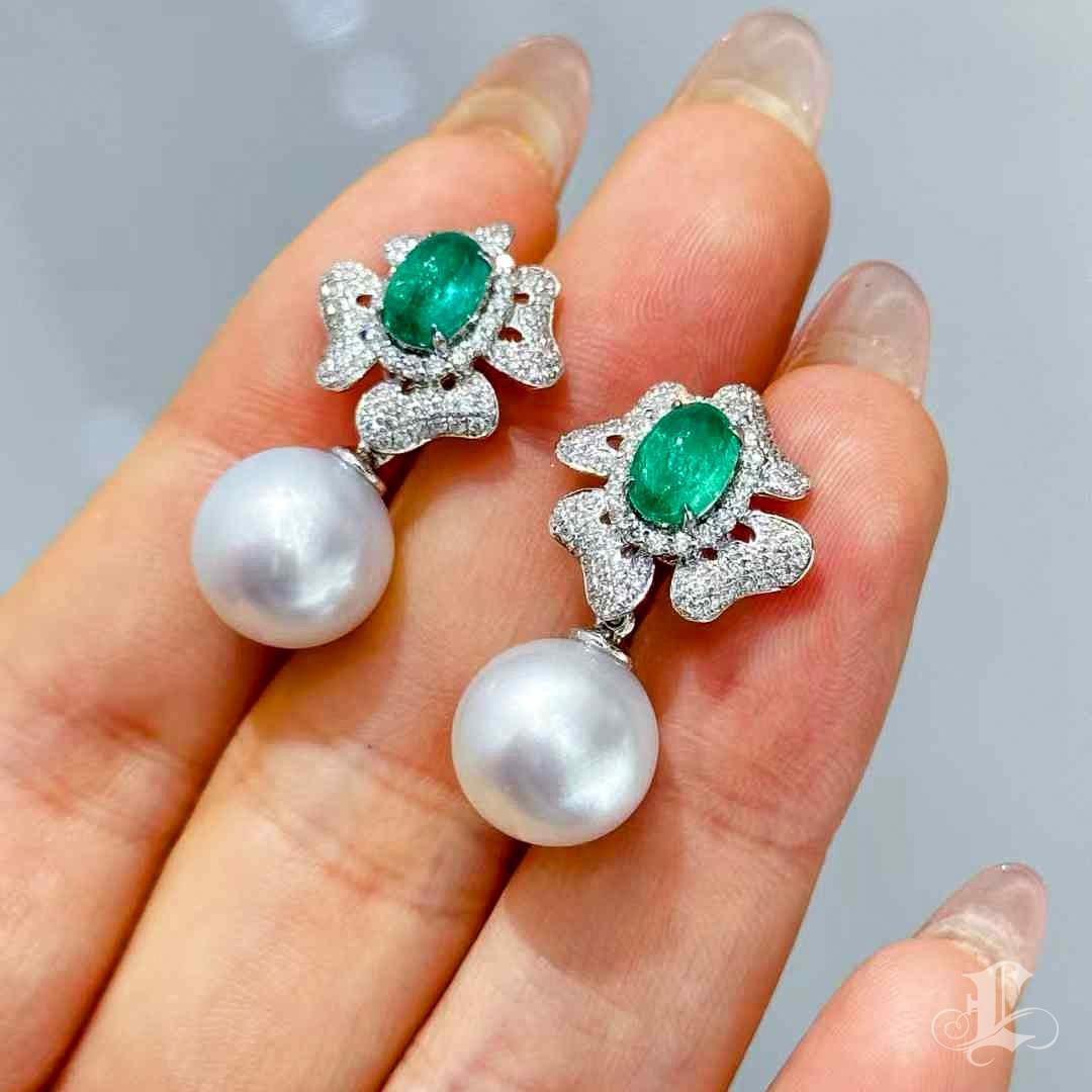 【Vine Symphony】Medusa Bloom Convertible Emerald & South Sea Pearl Earrings For Sale 3