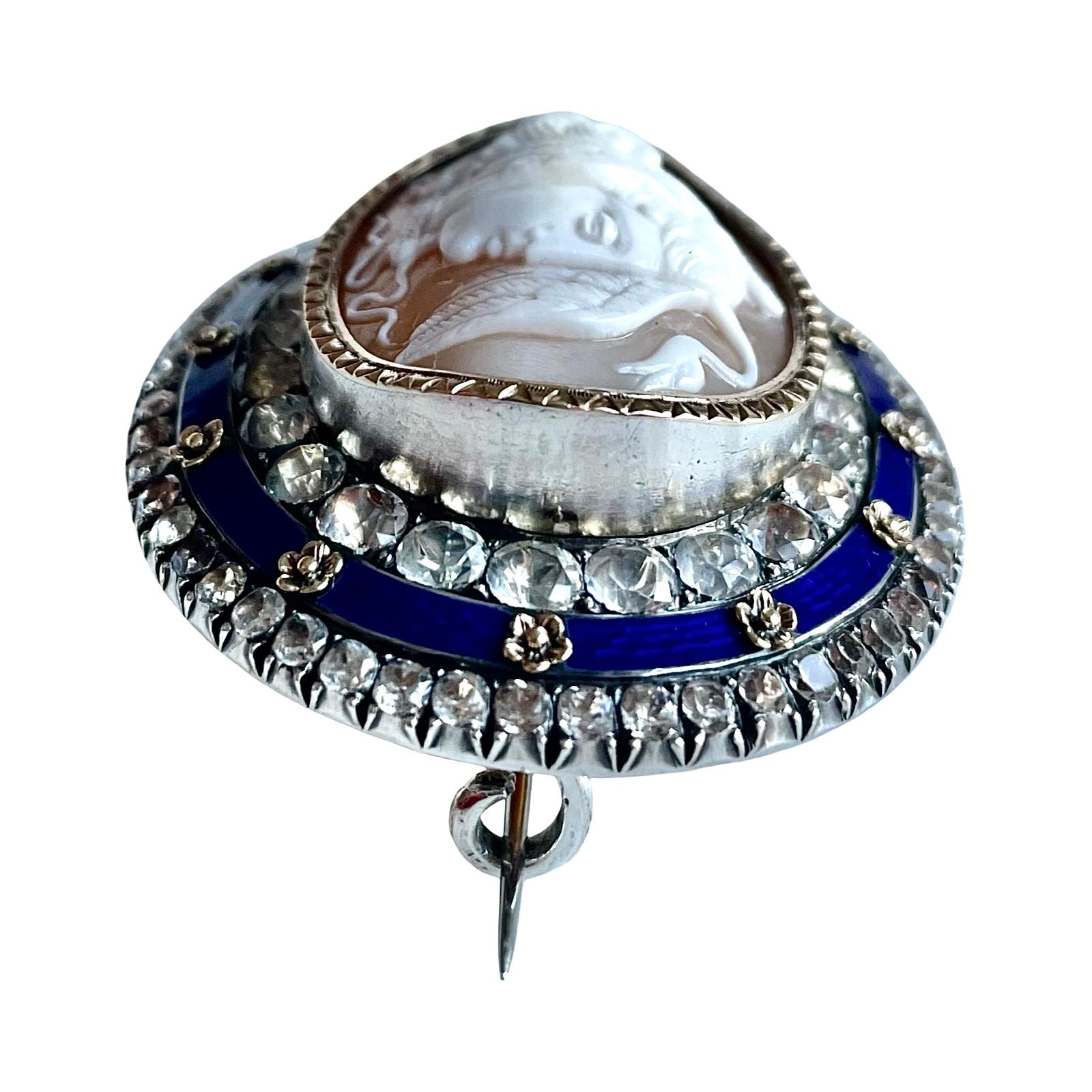 Medusa carved shell antique Cameo, 925 sterling silver, blue enamel, Victorian In Excellent Condition For Sale In Kings Langley, GB